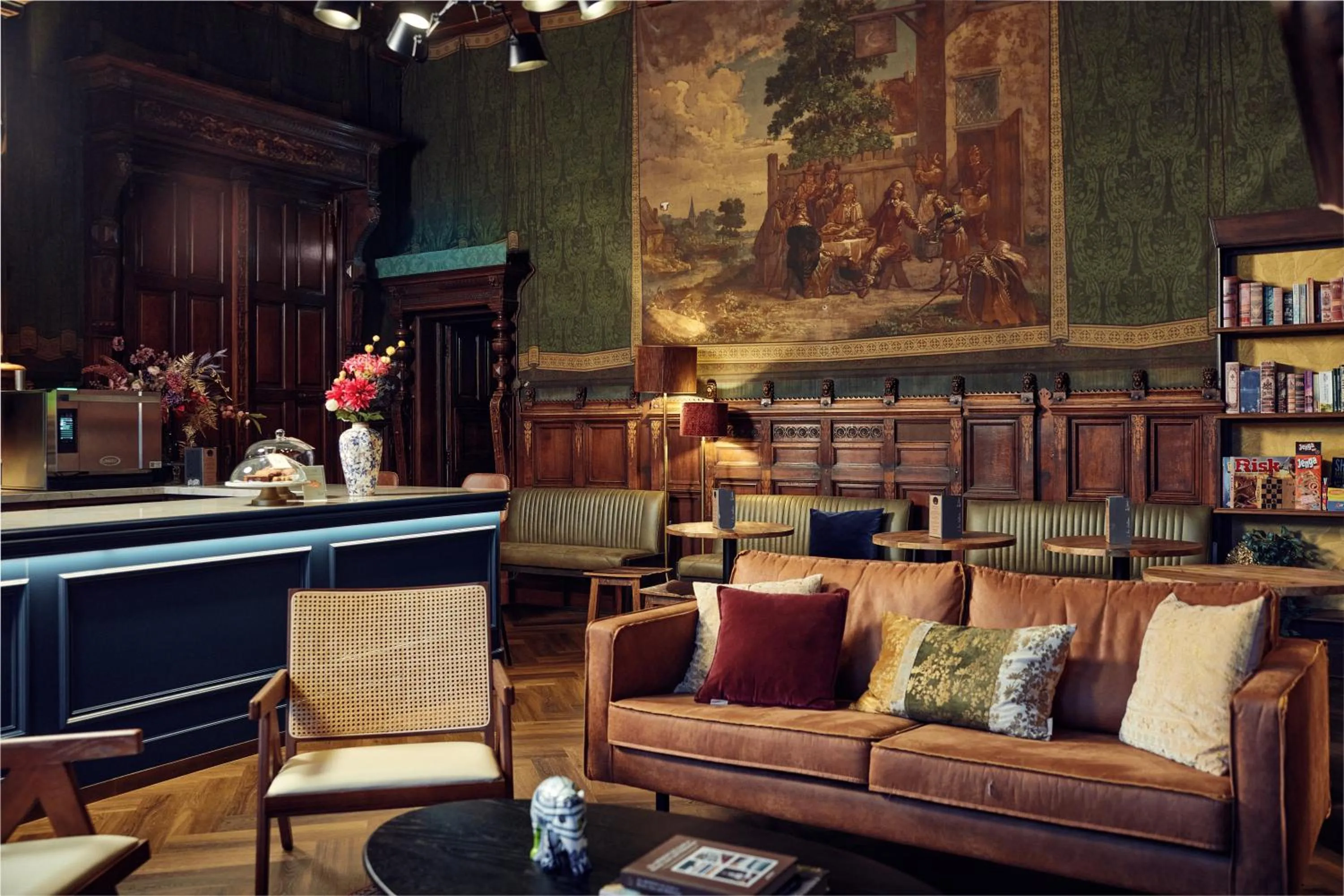 Library in The Elephant Hostel