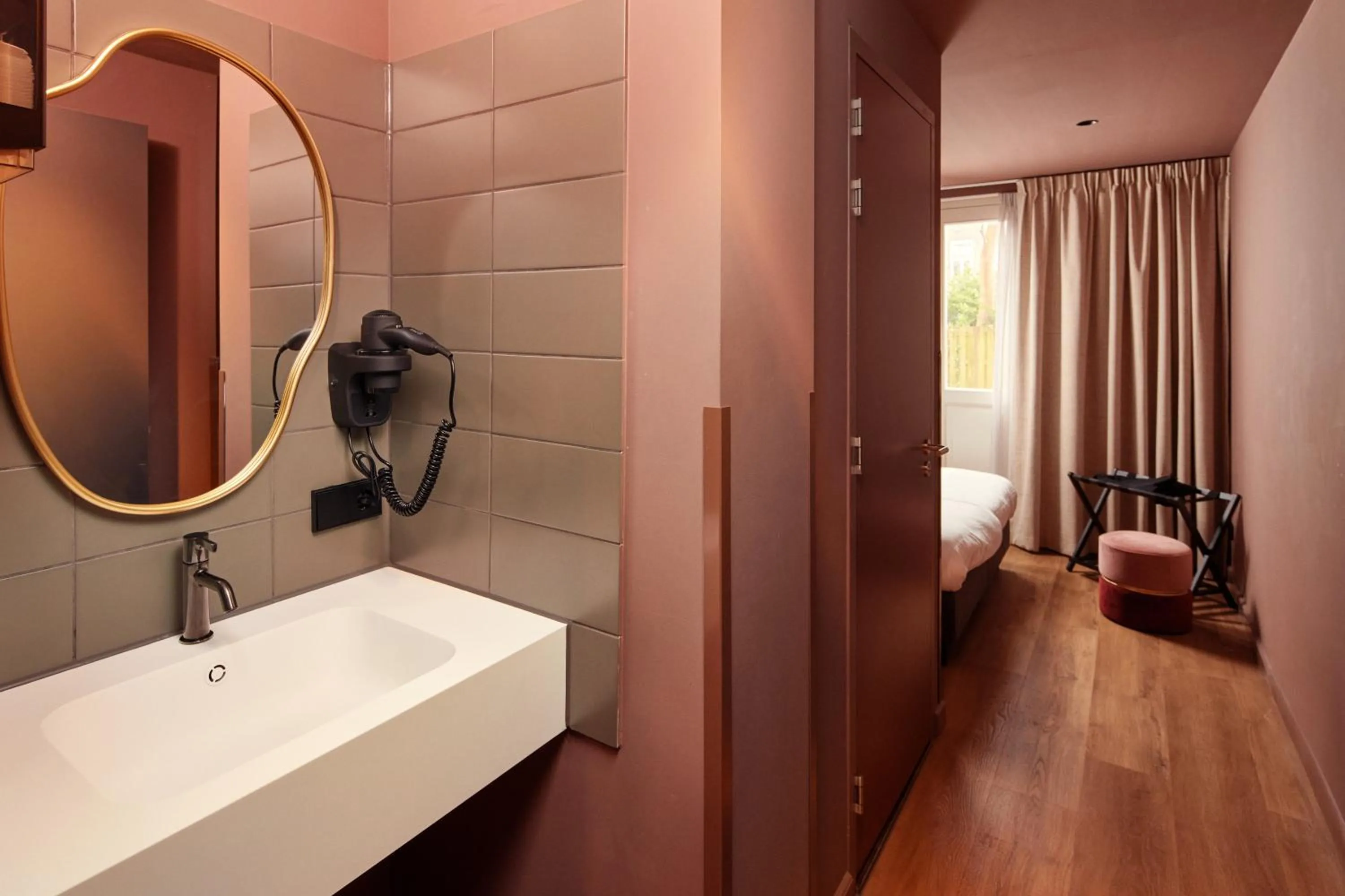 Photo of the whole room in The Elephant Hostel