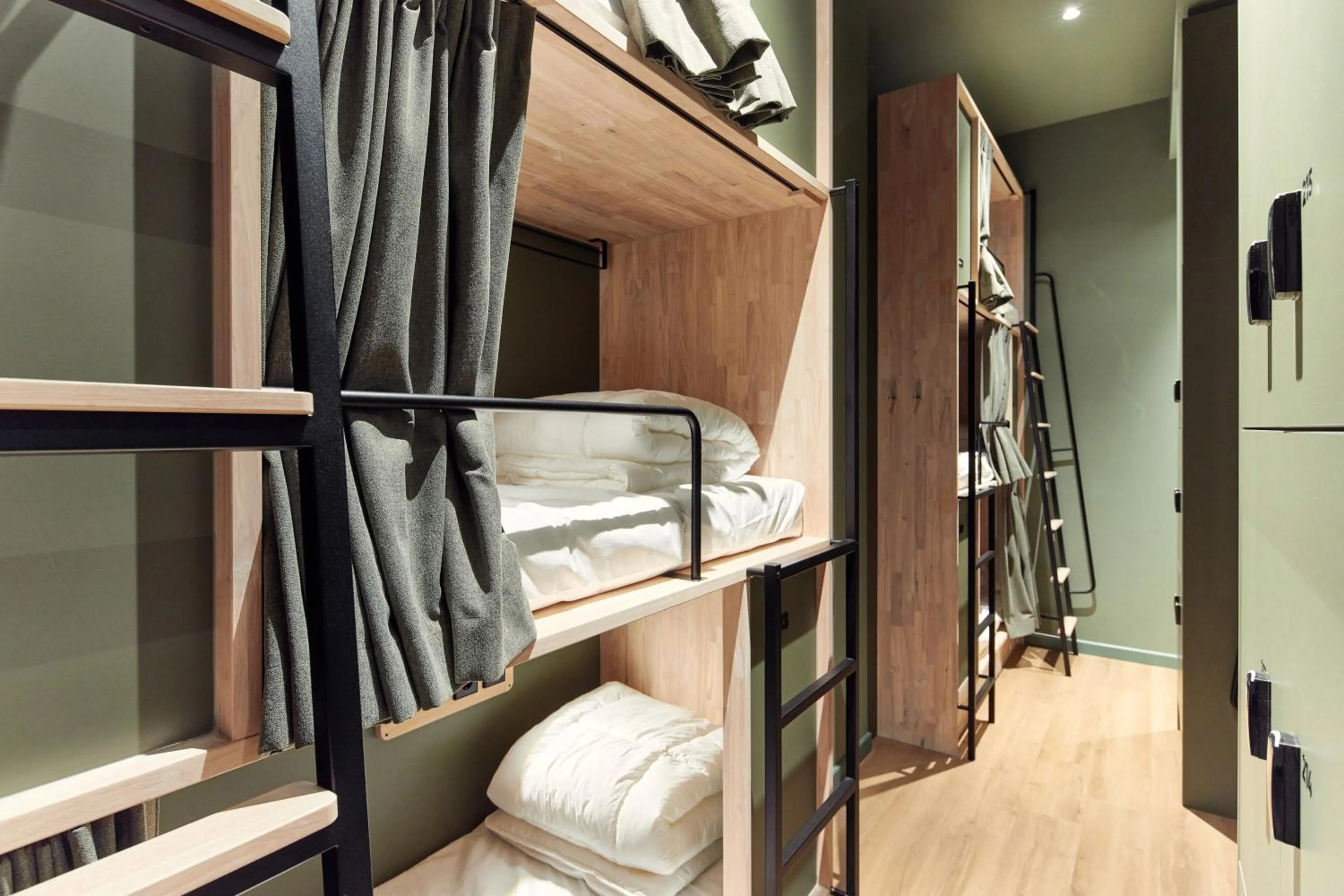 Photo of the whole room, Bed in The Elephant Hostel