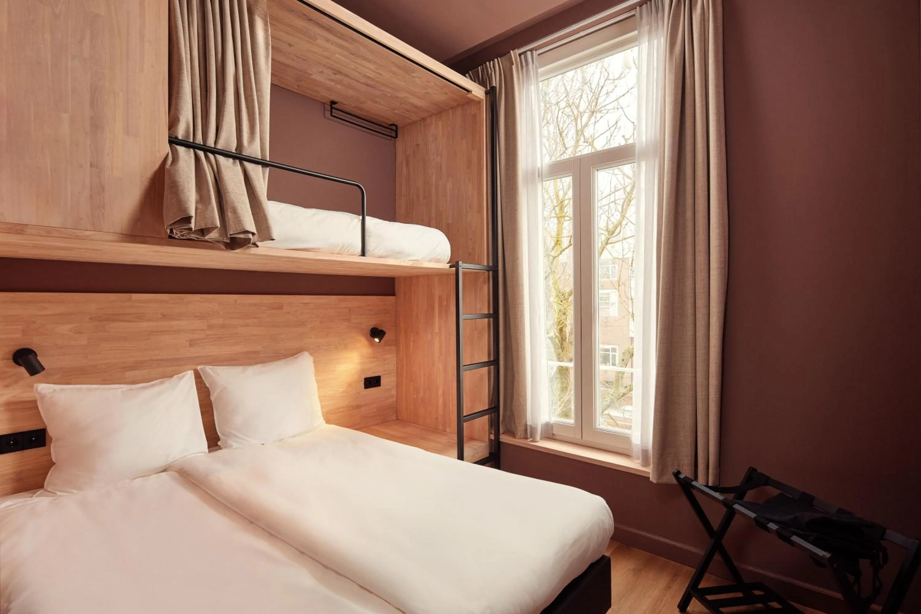 Bedroom, Bed in The Elephant Hostel