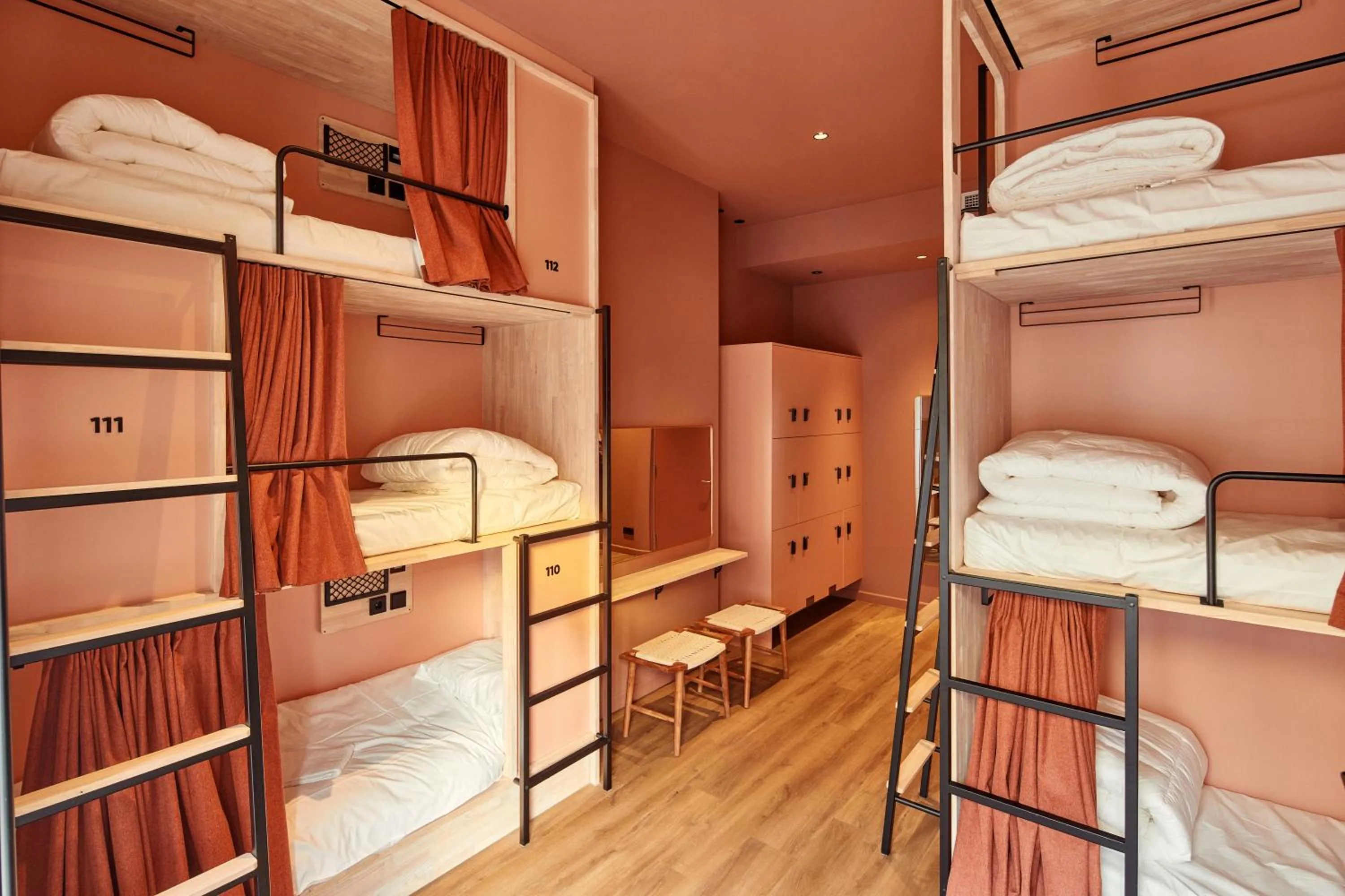 Photo of the whole room, Bed in The Elephant Hostel