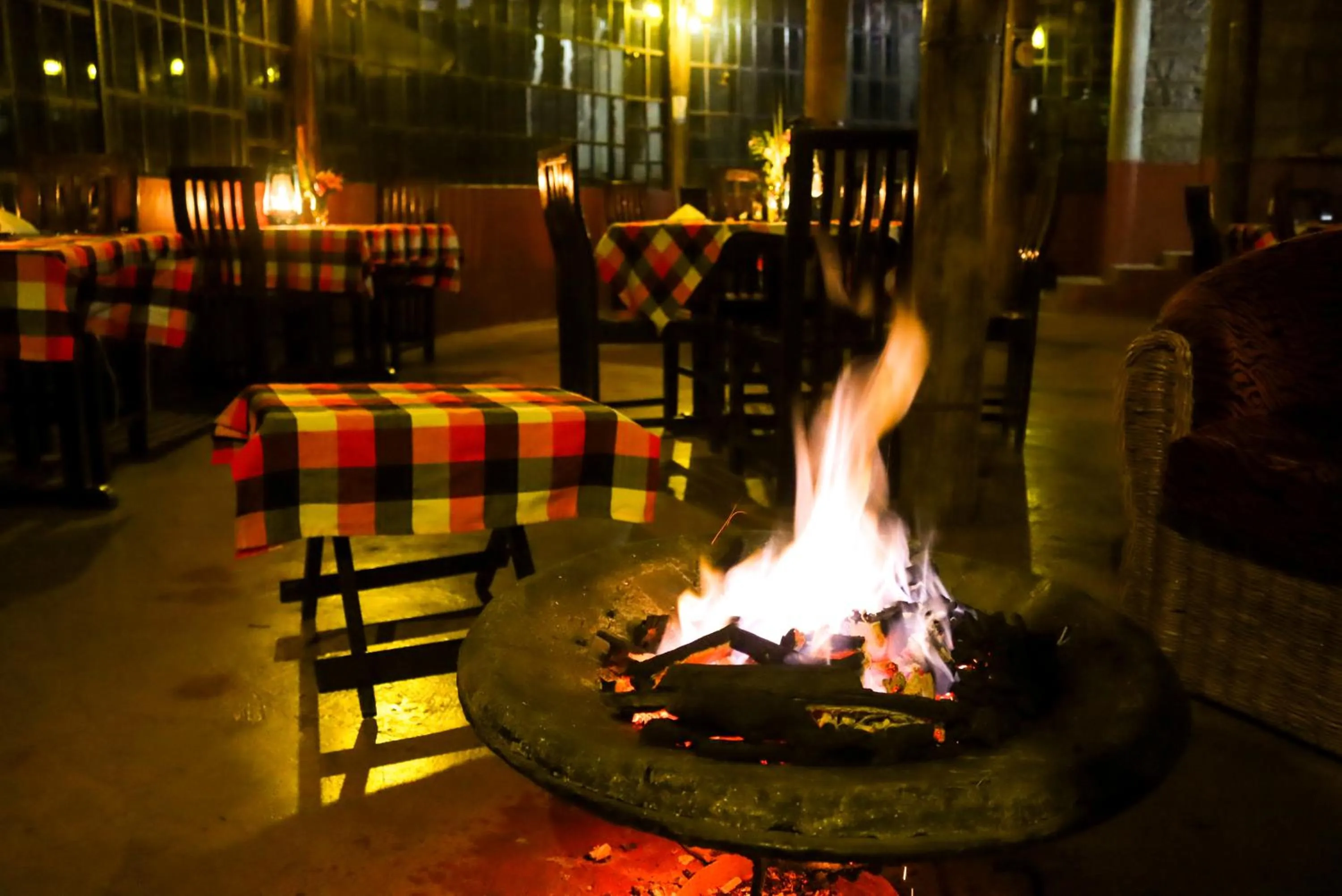 Restaurant/places to eat in Maili Saba Camp