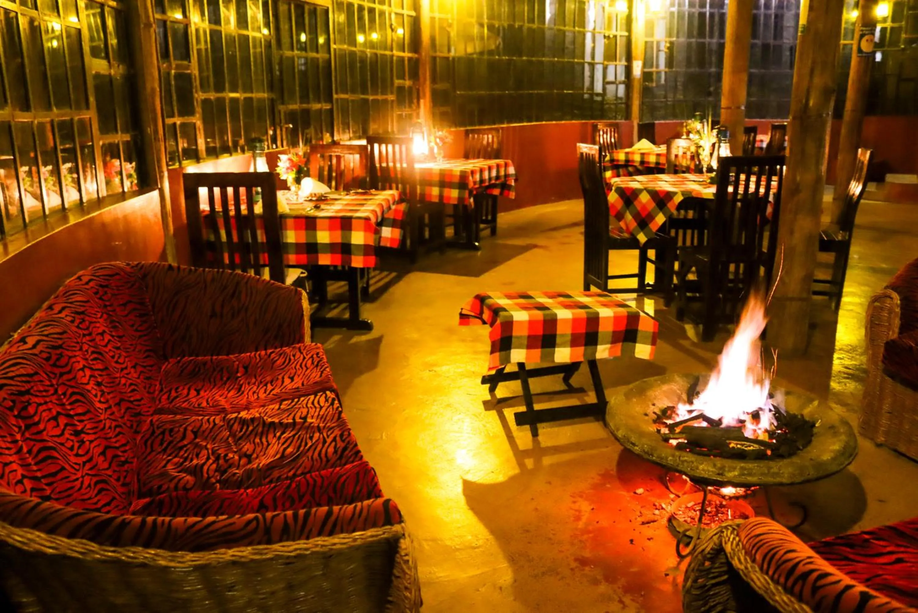 Restaurant/places to eat in Maili Saba Camp