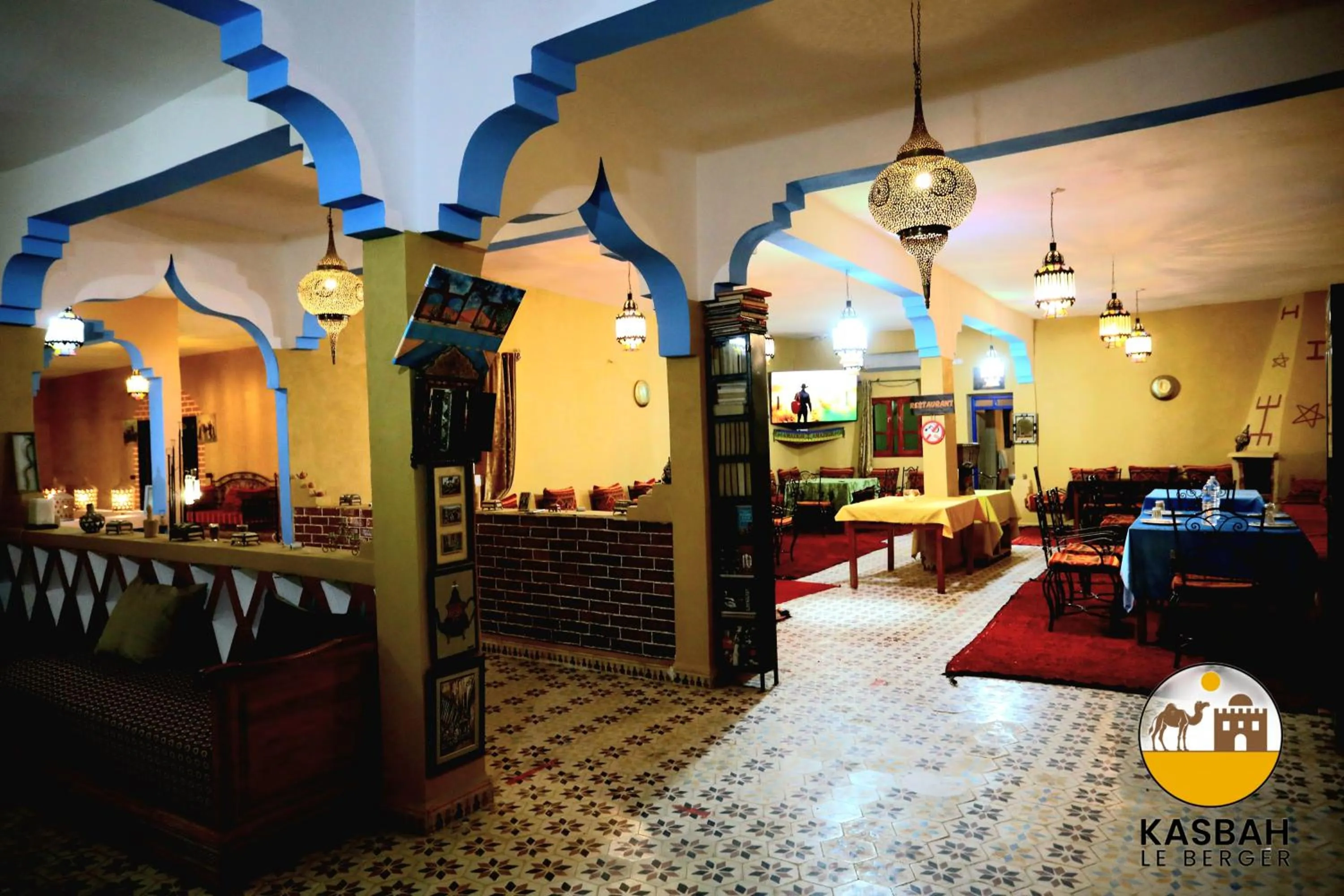 Patio in Kasbah Du Berger & Piscine