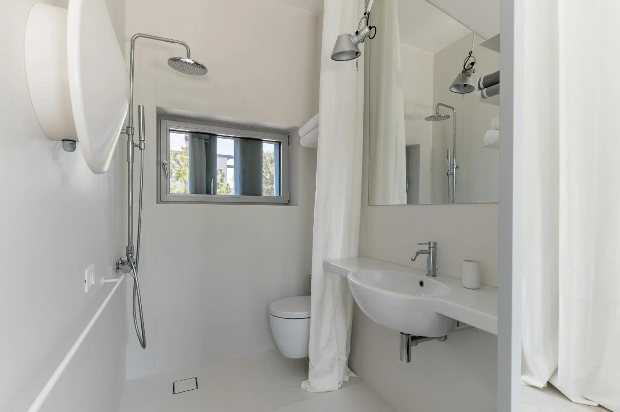 Bathroom in Calcebianca