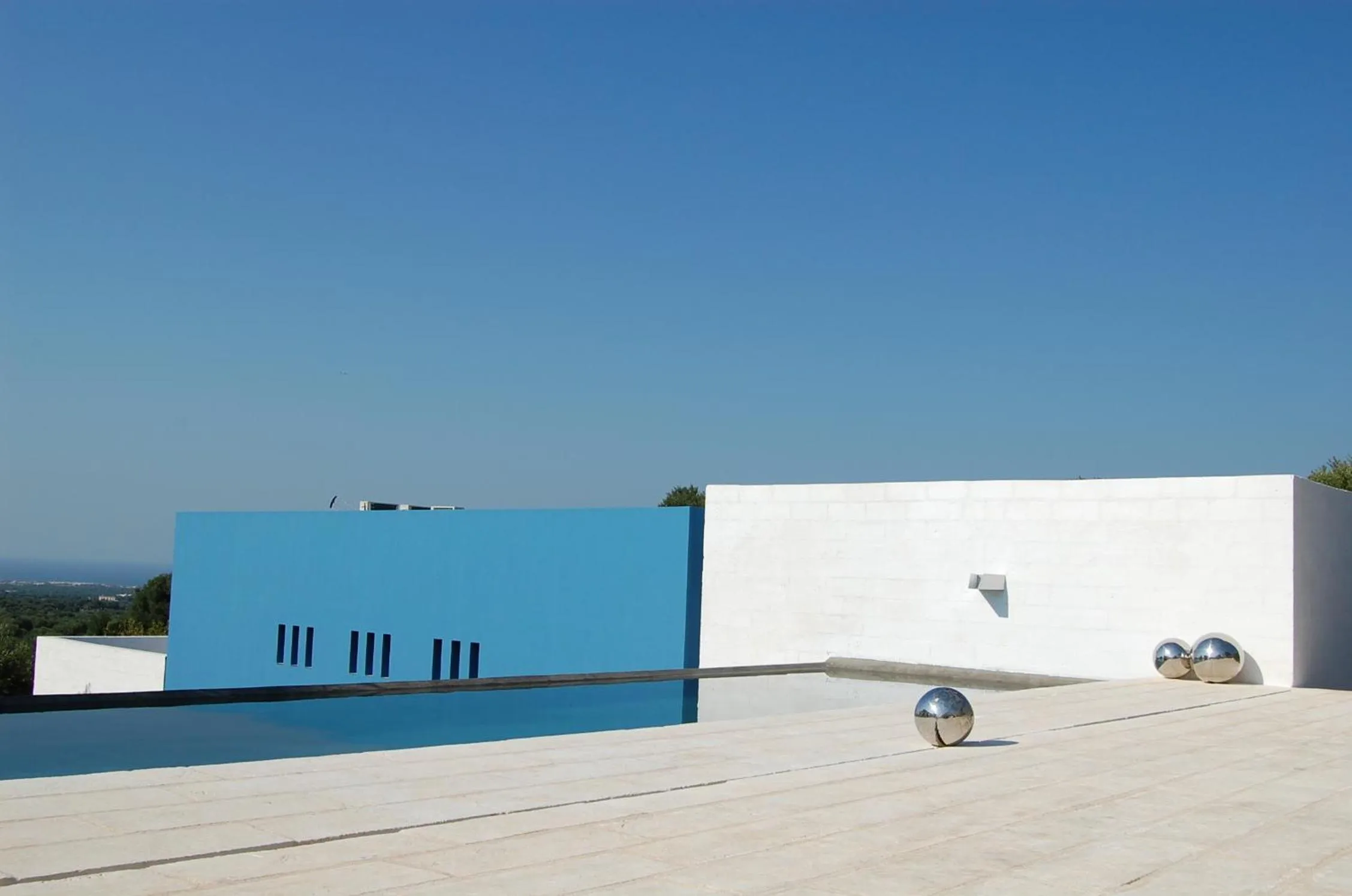 Swimming pool in Calcebianca