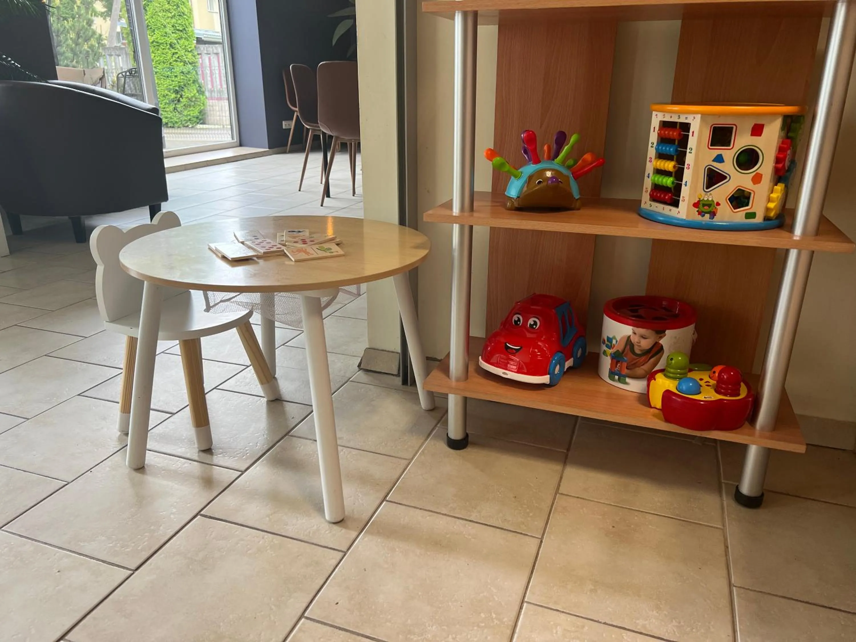 children in Avanti apgyvendinimas-restoranas