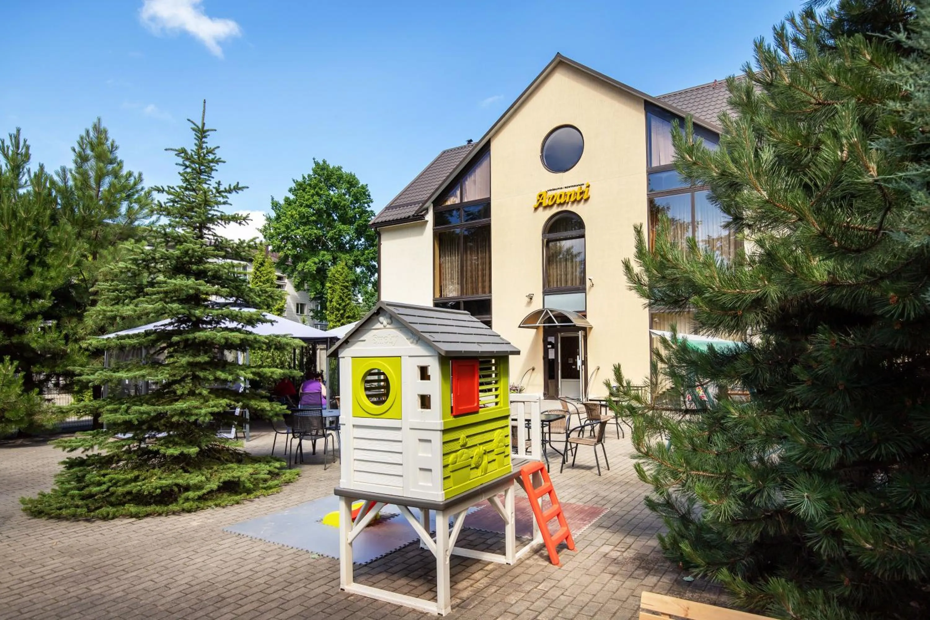 Children play ground in Avanti apgyvendinimas-restoranas