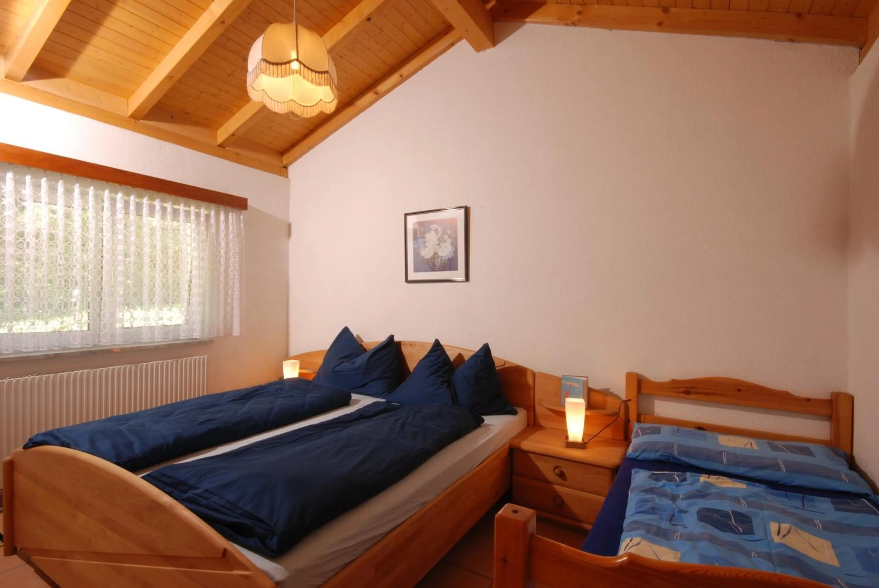 Photo of the whole room, Bed in Casa Esmeralda