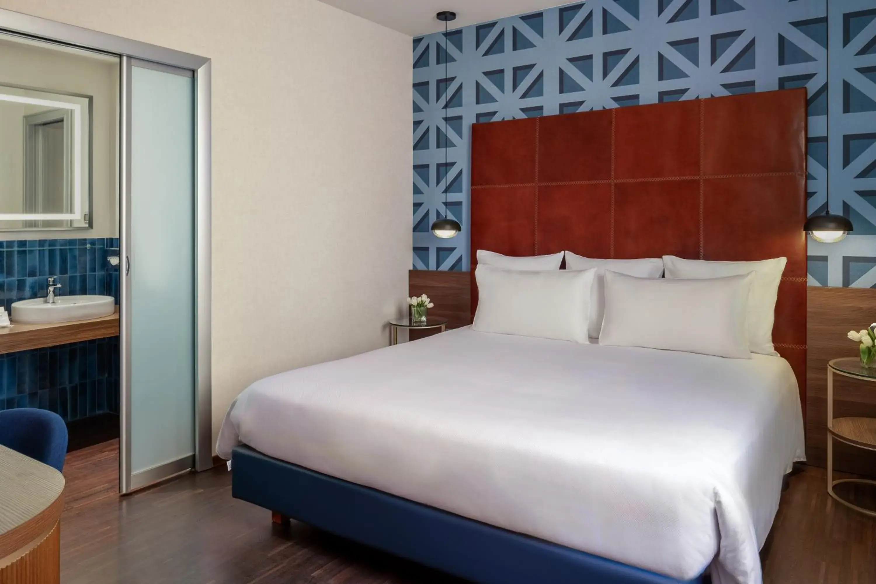 Bed in Hotel Art by the Spanish Steps UNA Esperienze Bed in Hotel Art by the Spanish Steps UNA Esperienze