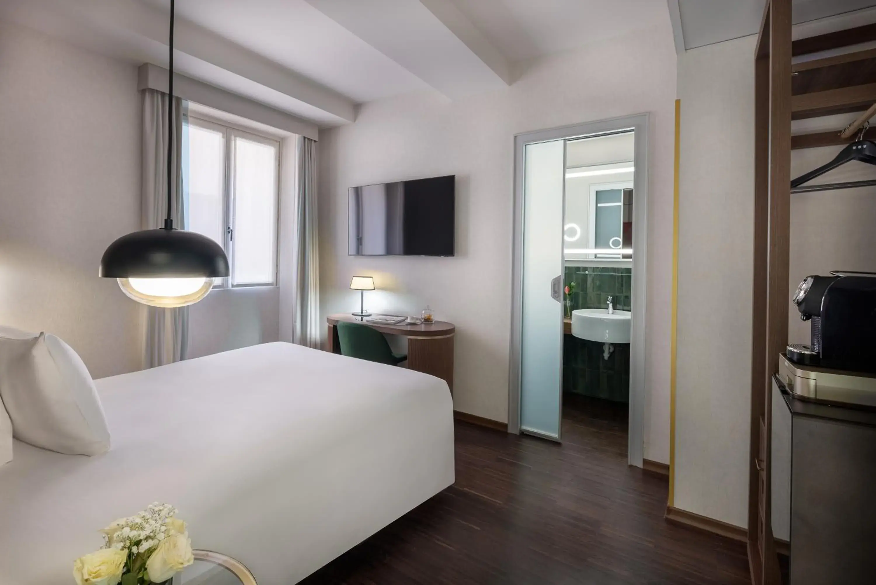 Bed in Hotel Art by the Spanish Steps UNA Esperienze Bed in Hotel Art by the Spanish Steps UNA Esperienze