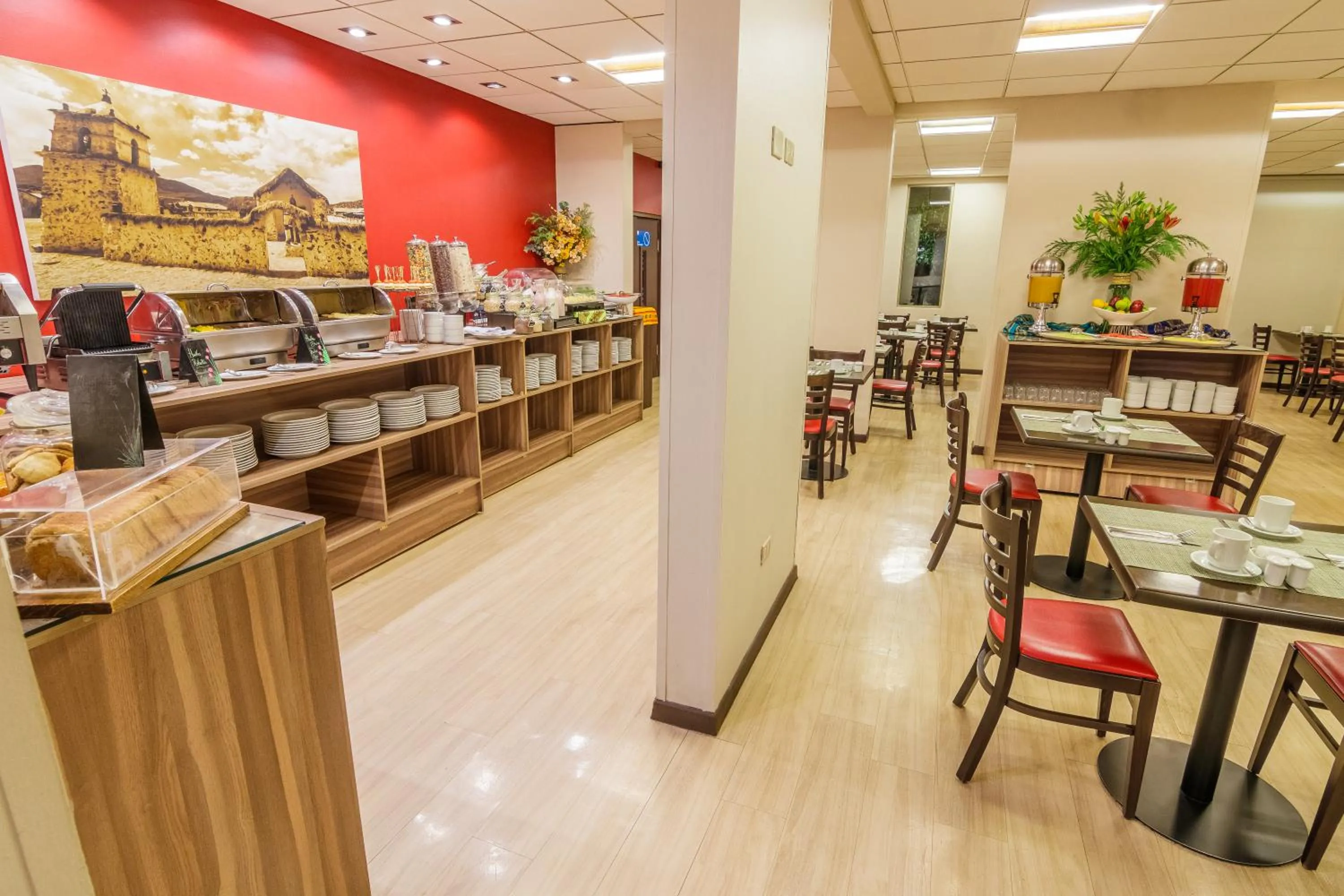 Restaurant/places to eat in Geotel Calama