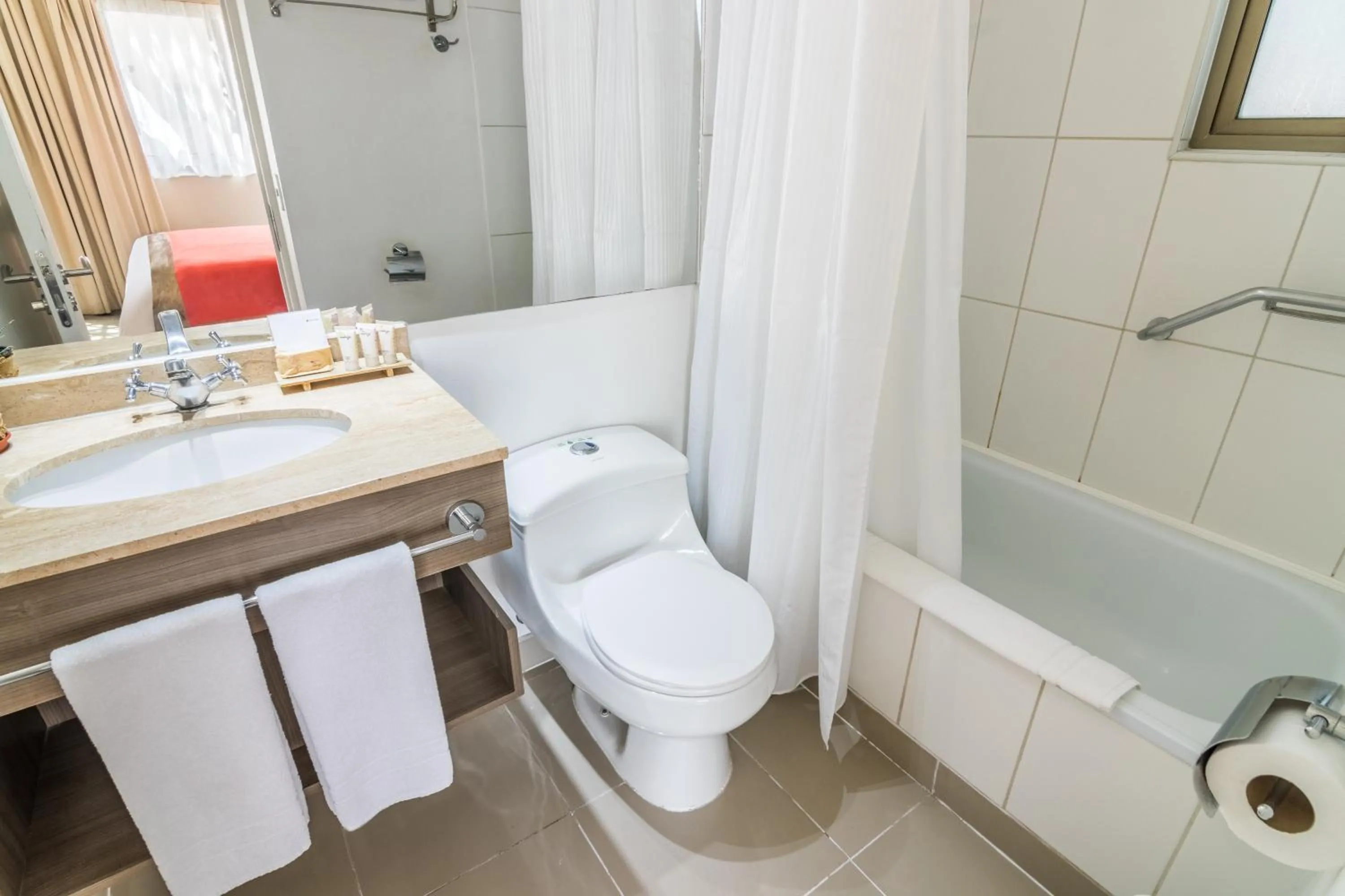 Shower in Geotel Calama