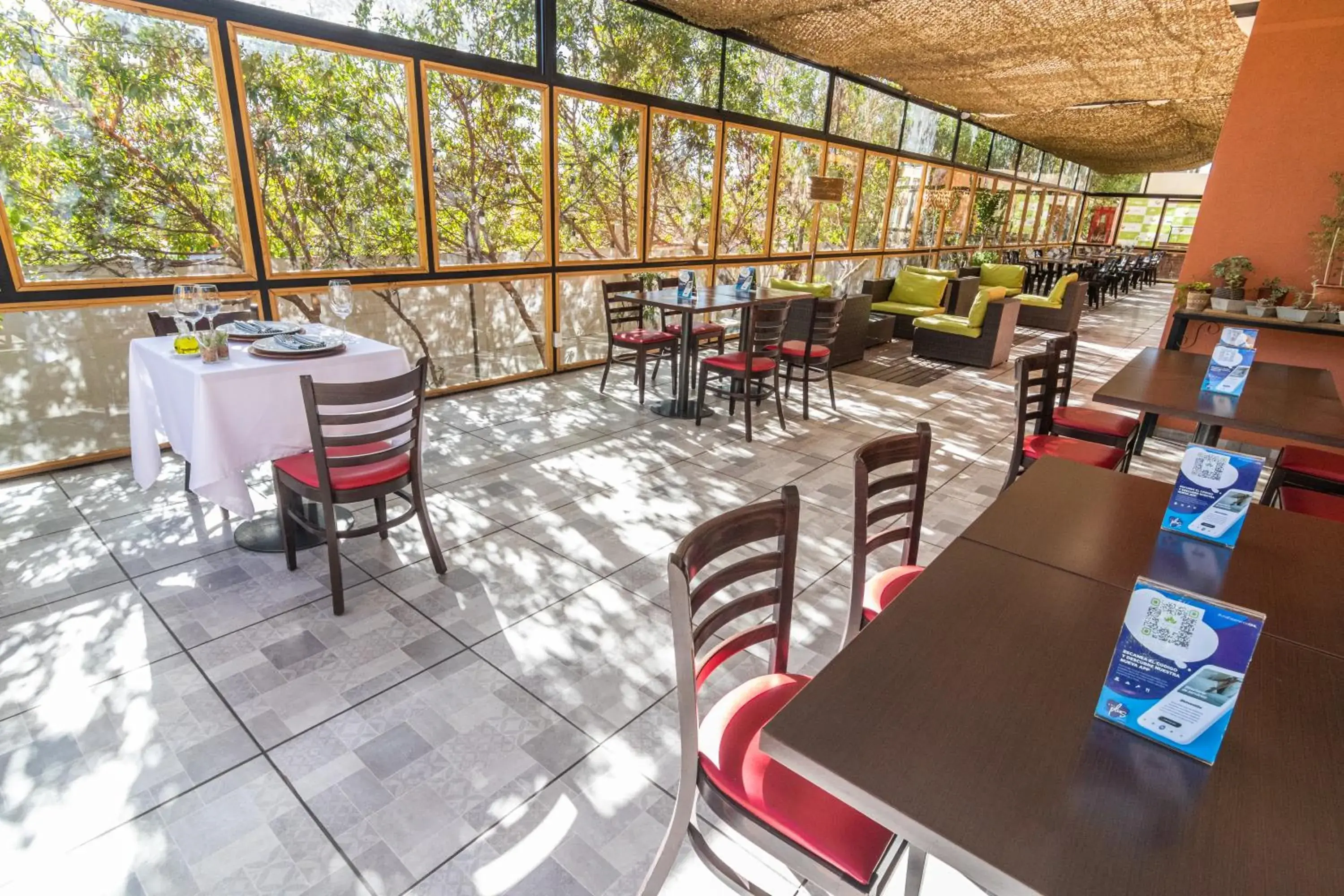 Restaurant/places to eat in Geotel Calama Restaurant/places to eat in Geotel Calama