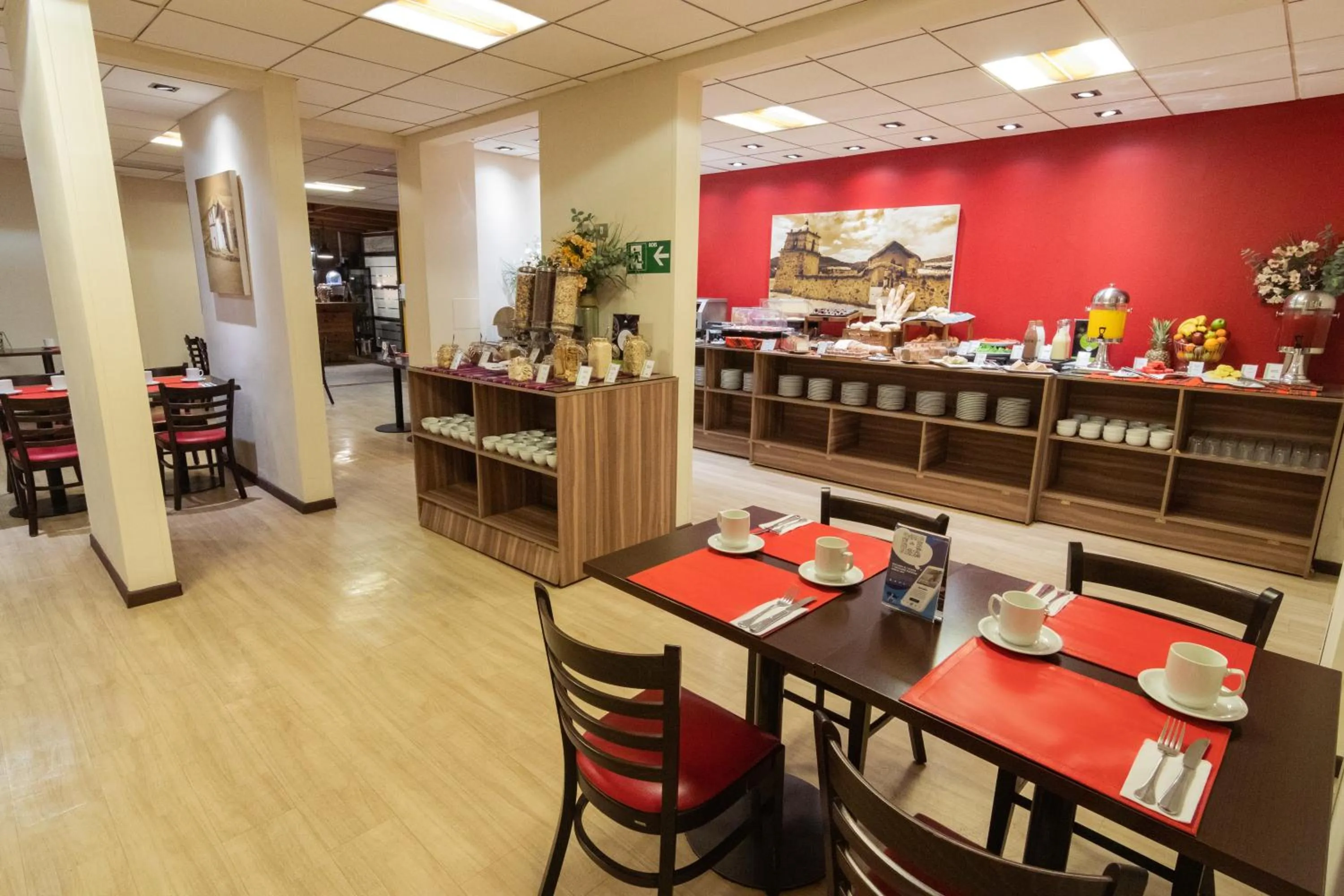 Restaurant/places to eat in Geotel Calama