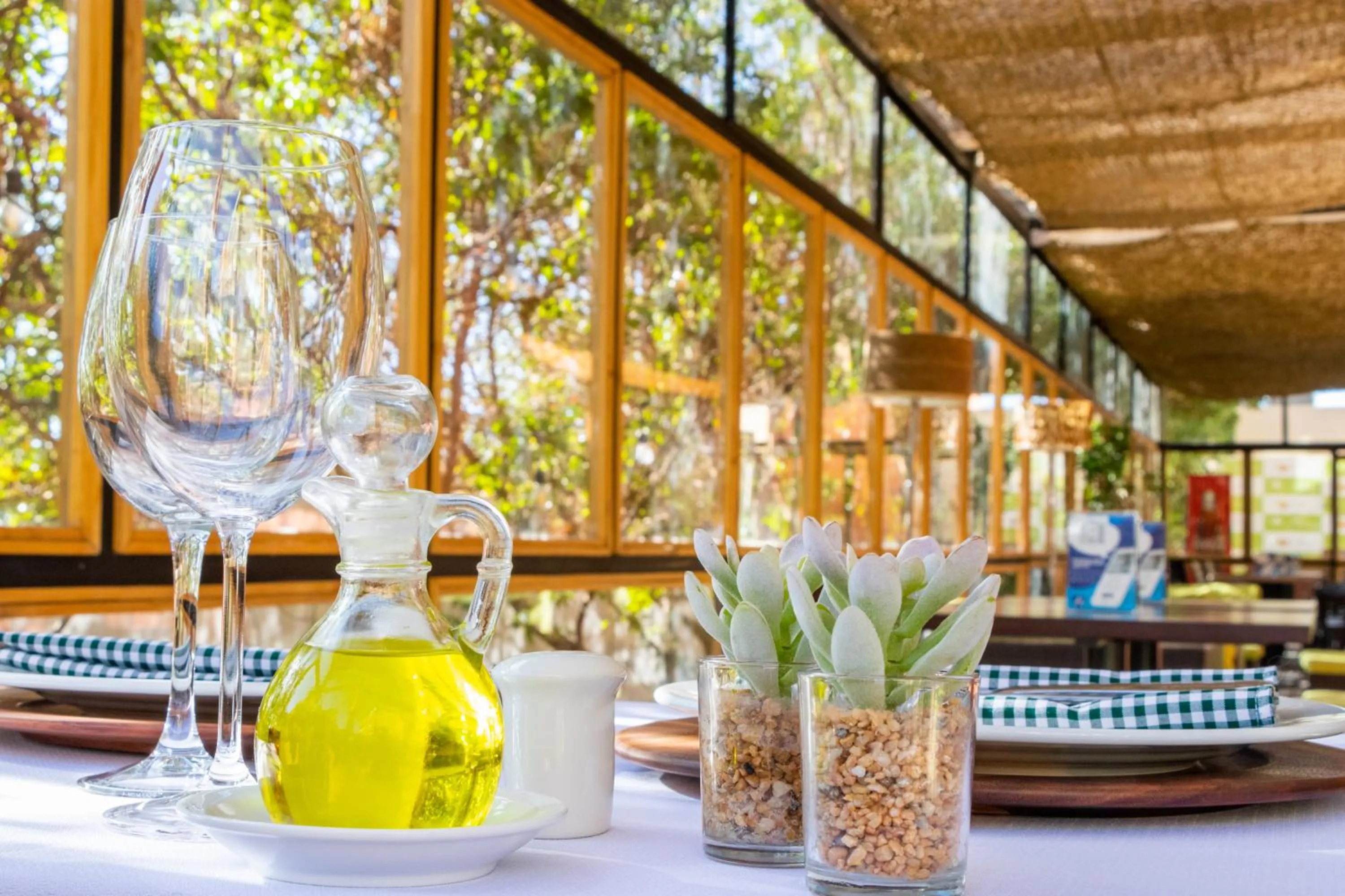 Restaurant/places to eat in Geotel Calama