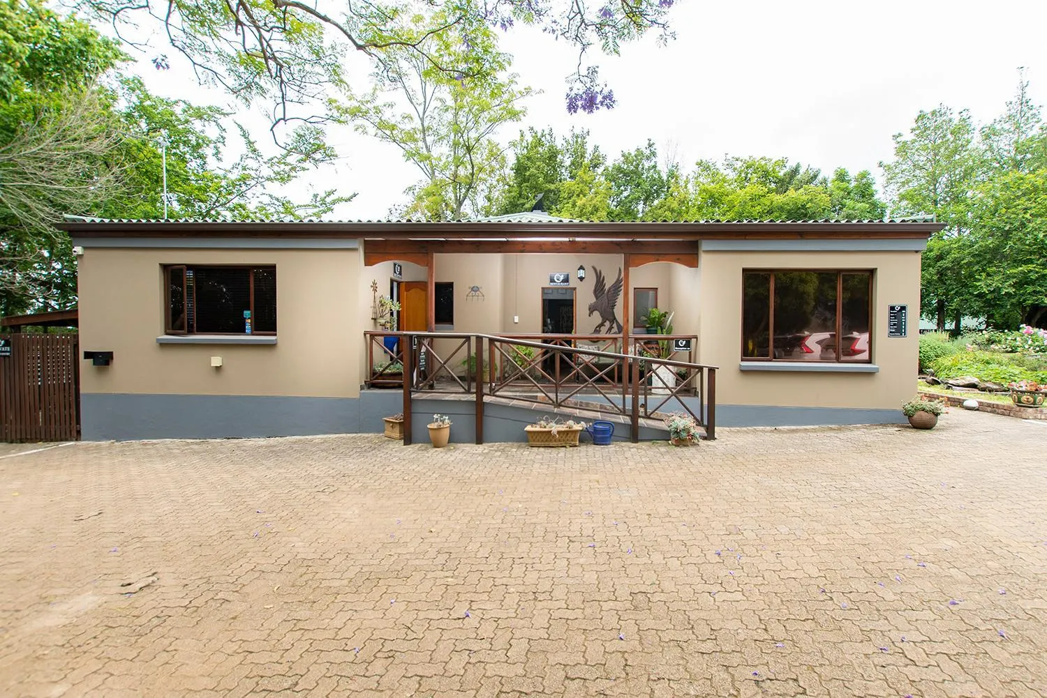 Property building in ArendsRus Country Resort