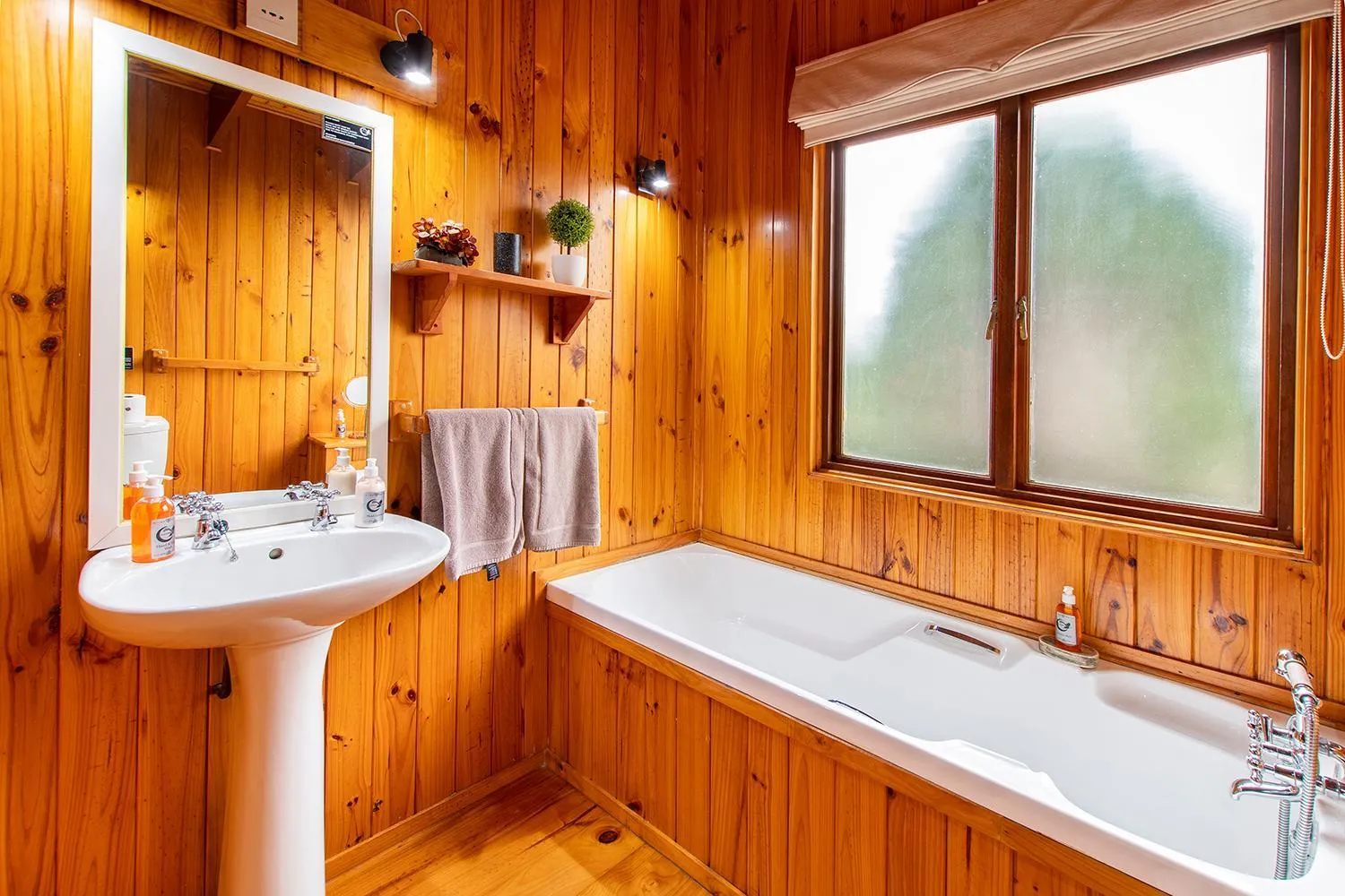 Bathroom in ArendsRus Country Resort
