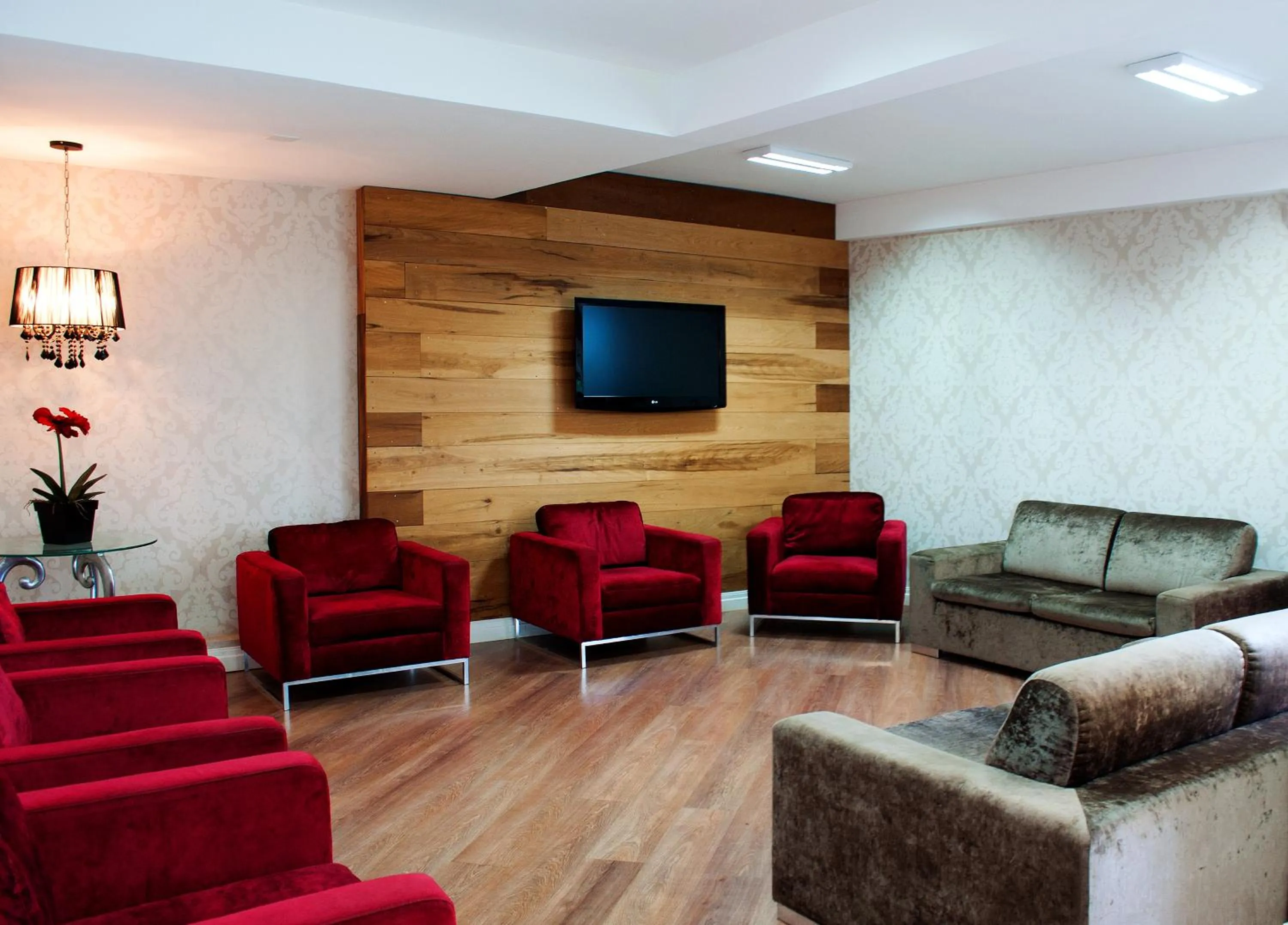 Communal lounge/ TV room in Hotel Kindermann