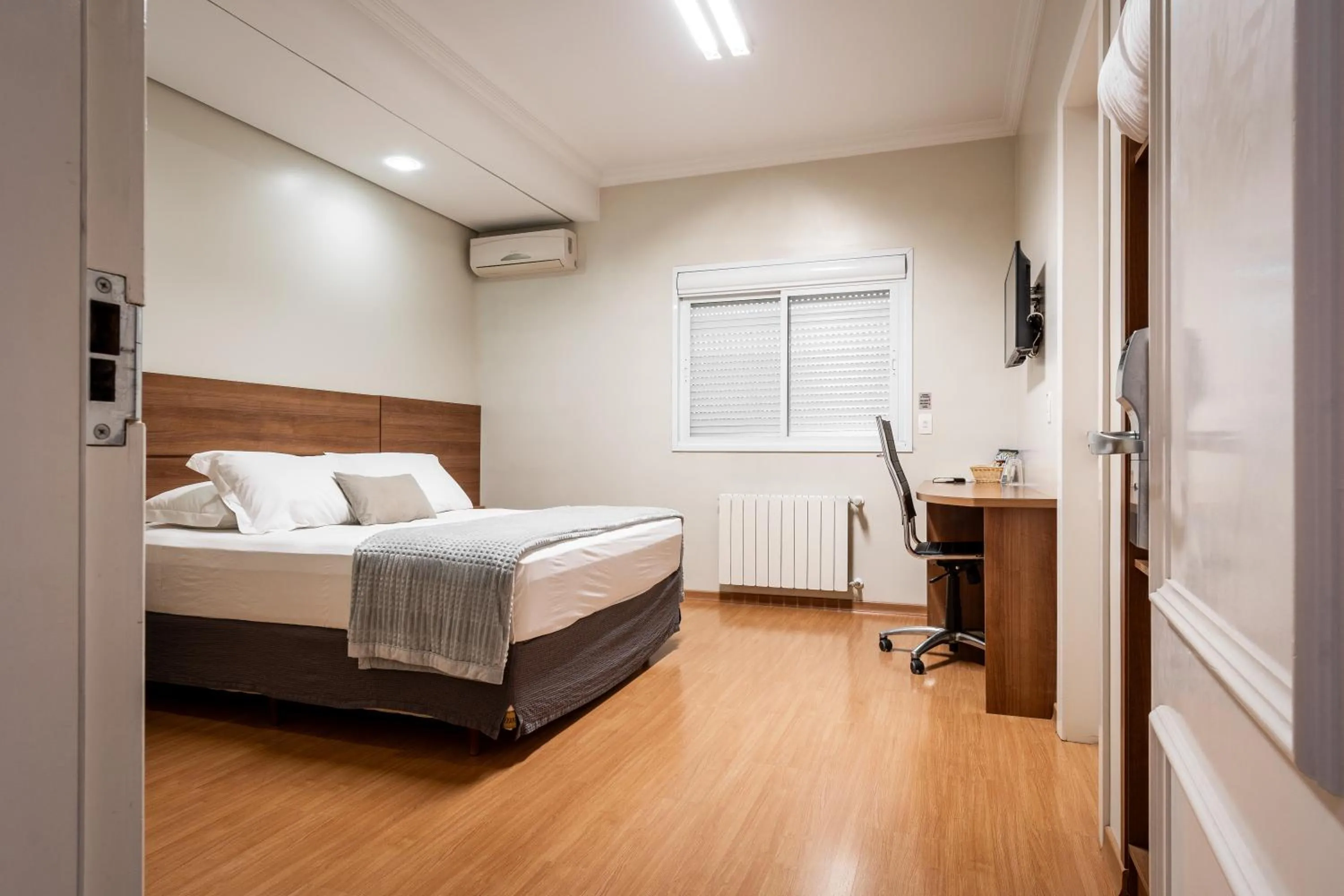 Bedroom, Bed in Hotel Kindermann