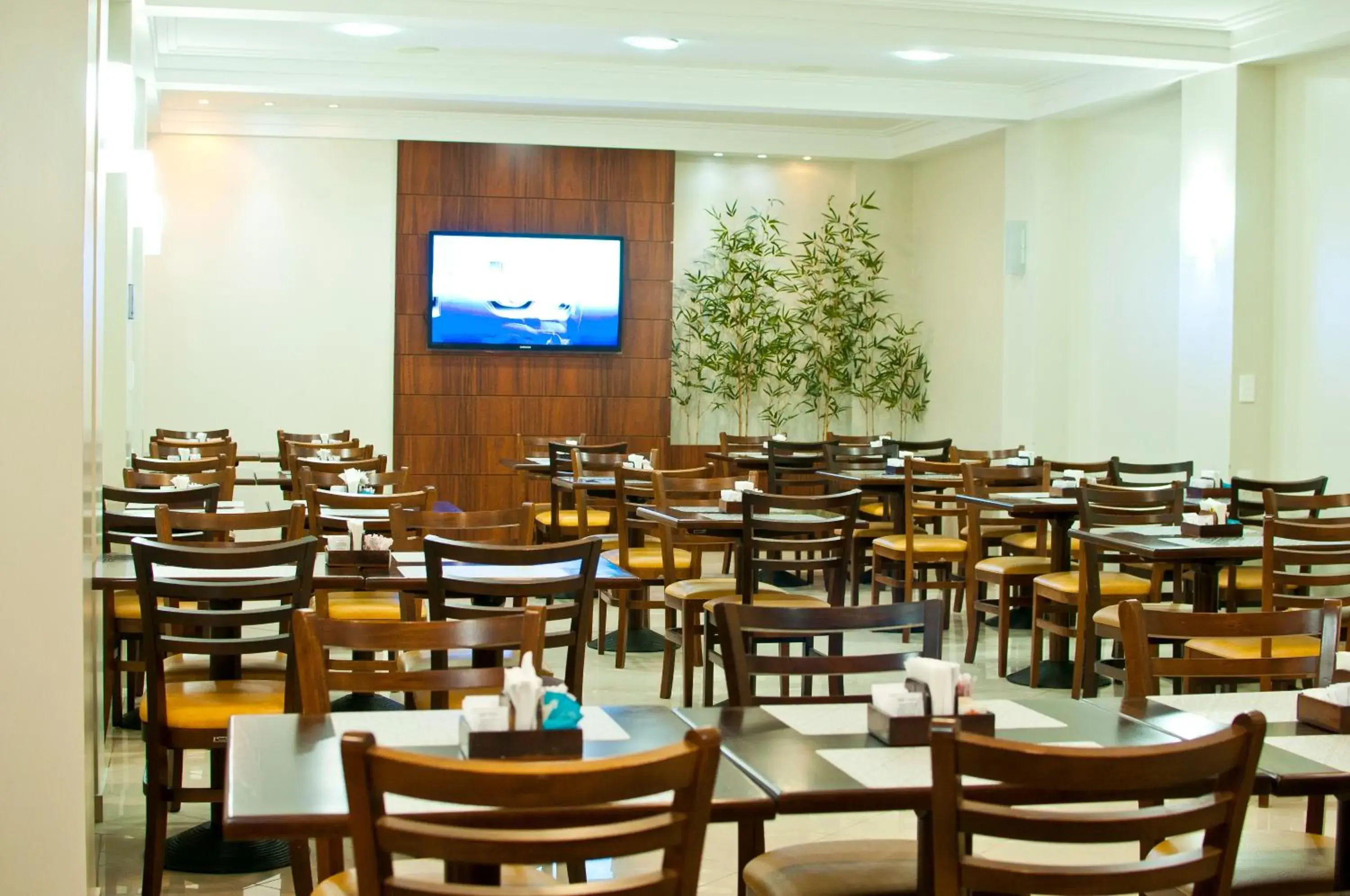 Restaurant/places to eat in Hotel Kindermann Restaurant/places to eat in Hotel Kindermann