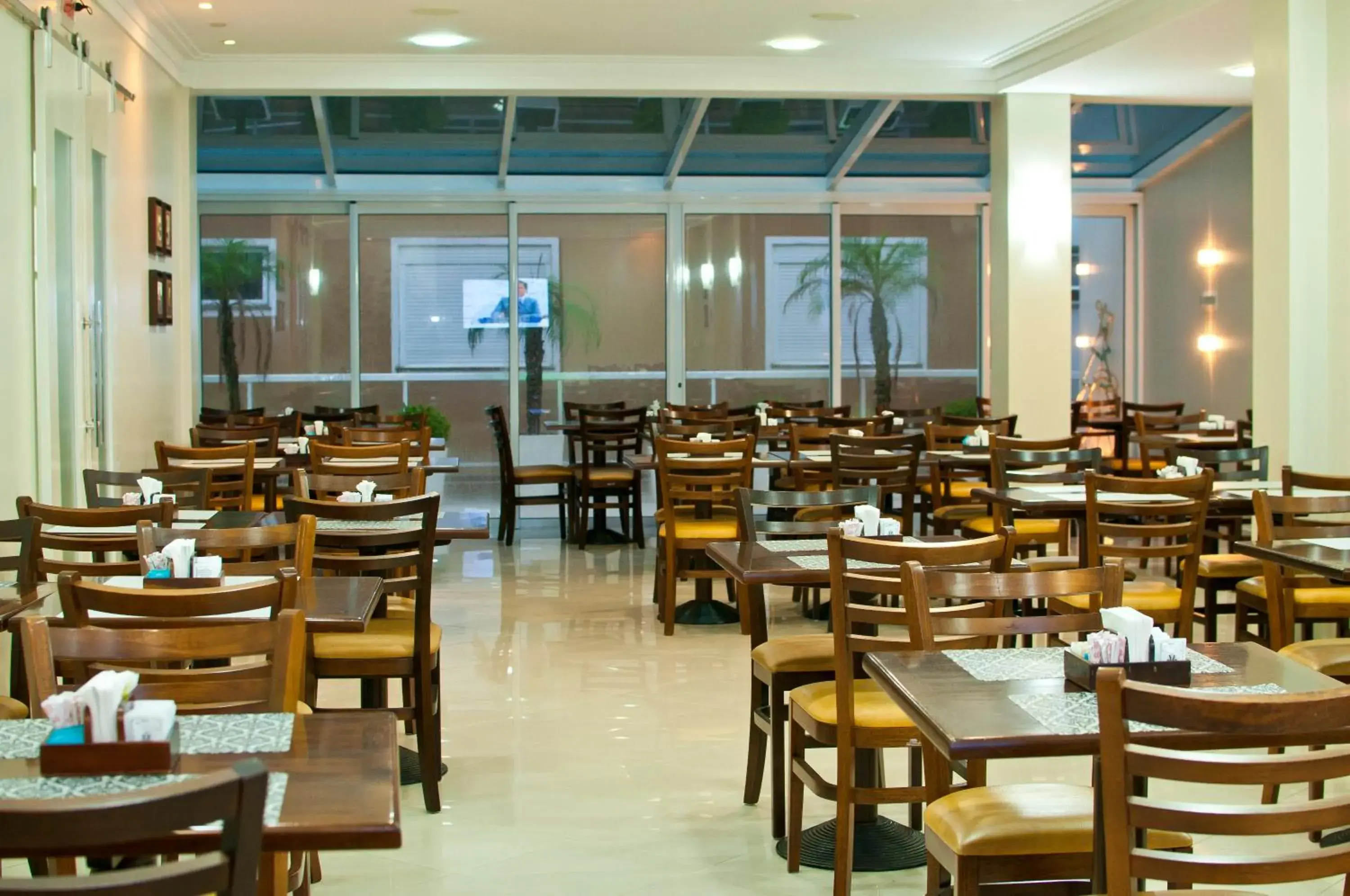 Restaurant/places to eat in Hotel Kindermann Restaurant/places to eat in Hotel Kindermann