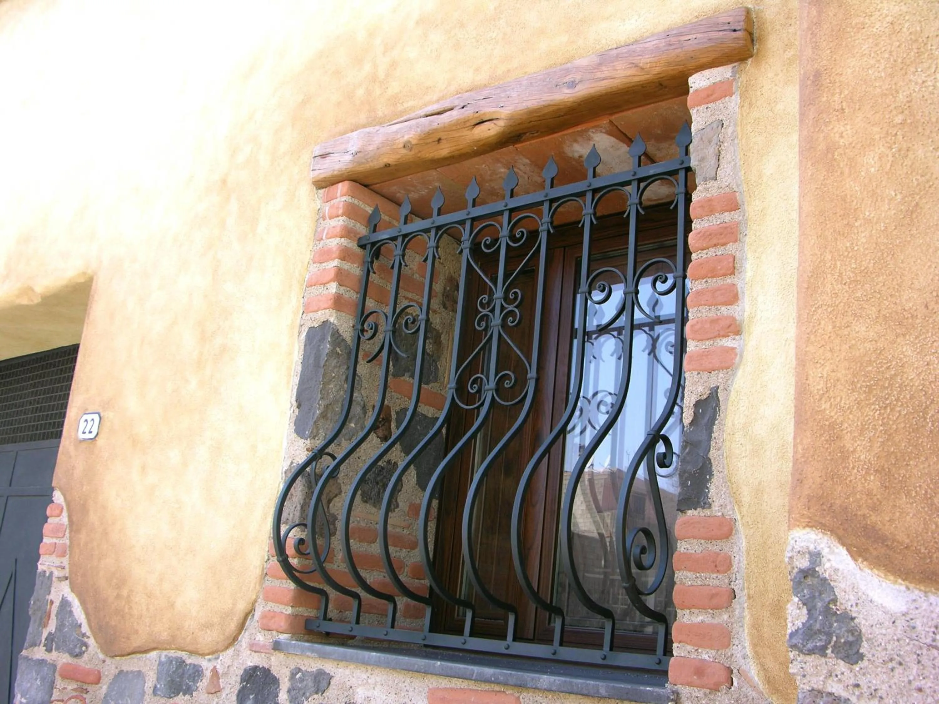 Facade/entrance in Faunele