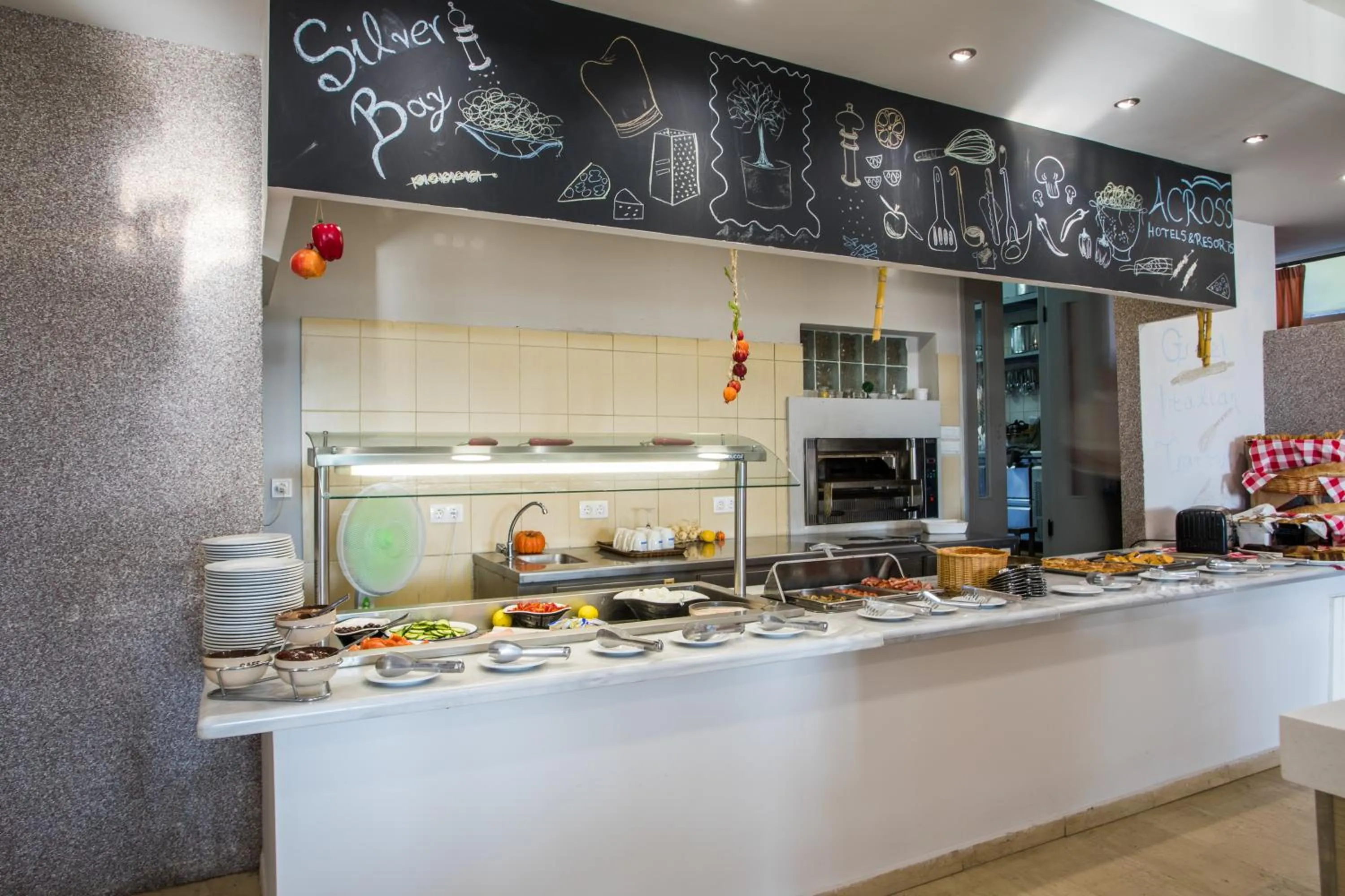 Restaurant/places to eat in Silver Bay Hotel Kontokali Corfu