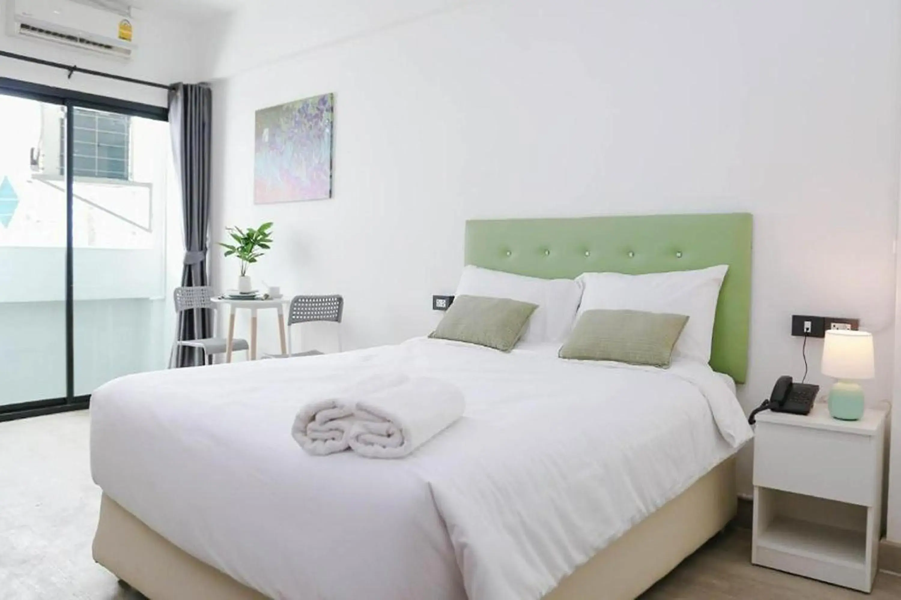 Bed in Chana Bangkok Hotel Bed in Chana Bangkok Hotel