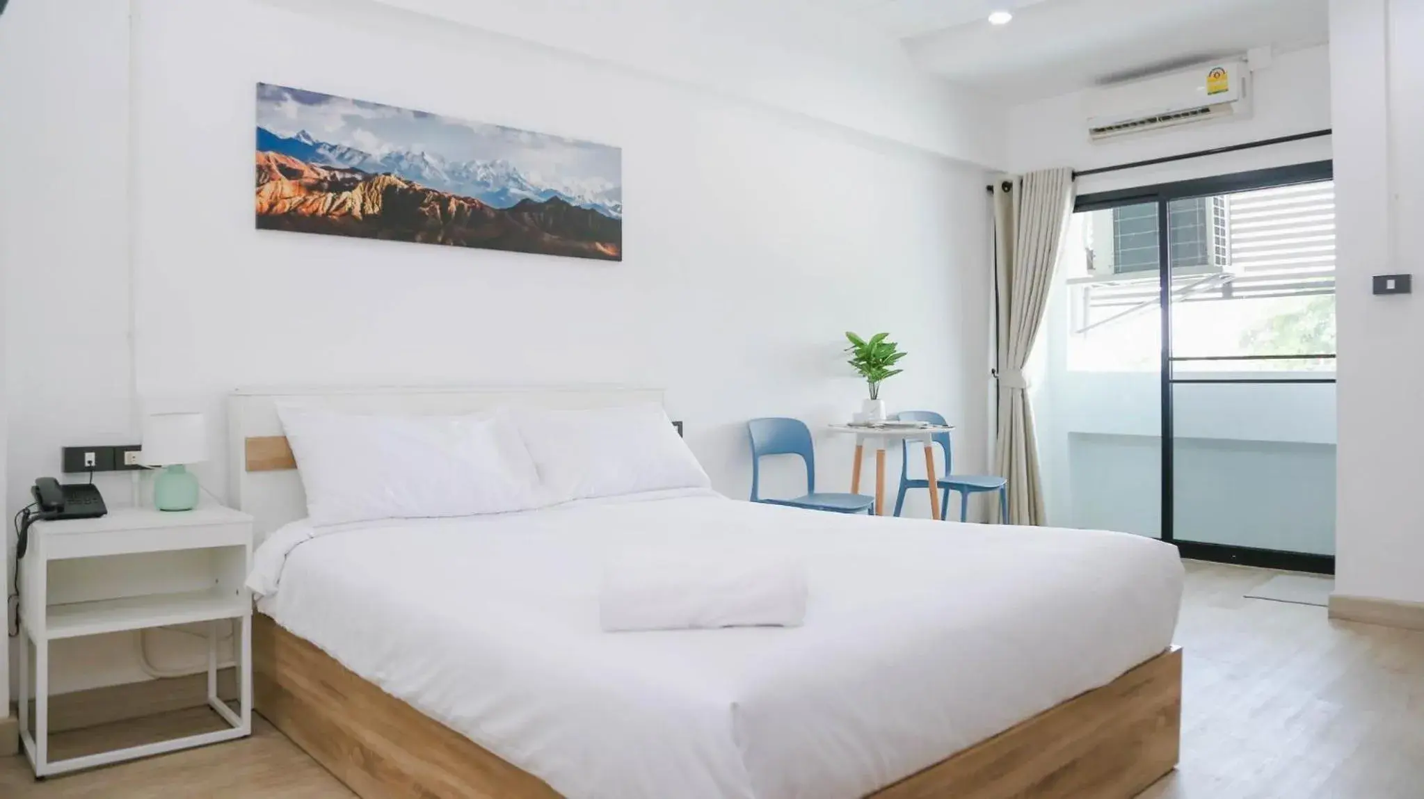 Bed in Chana Bangkok Hotel Bed in Chana Bangkok Hotel