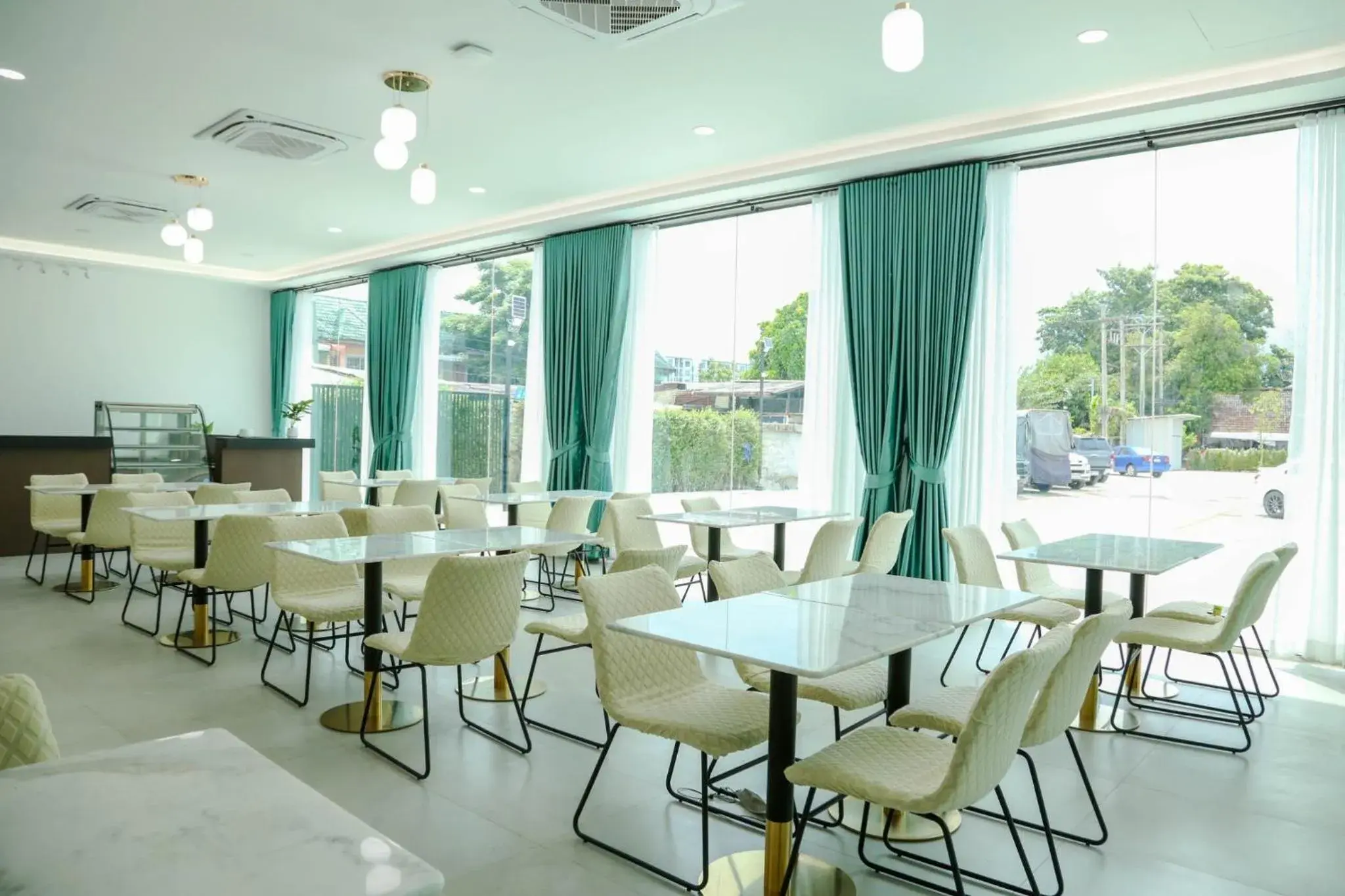 Restaurant/places to eat in Chana Bangkok Hotel Restaurant/places to eat in Chana Bangkok Hotel