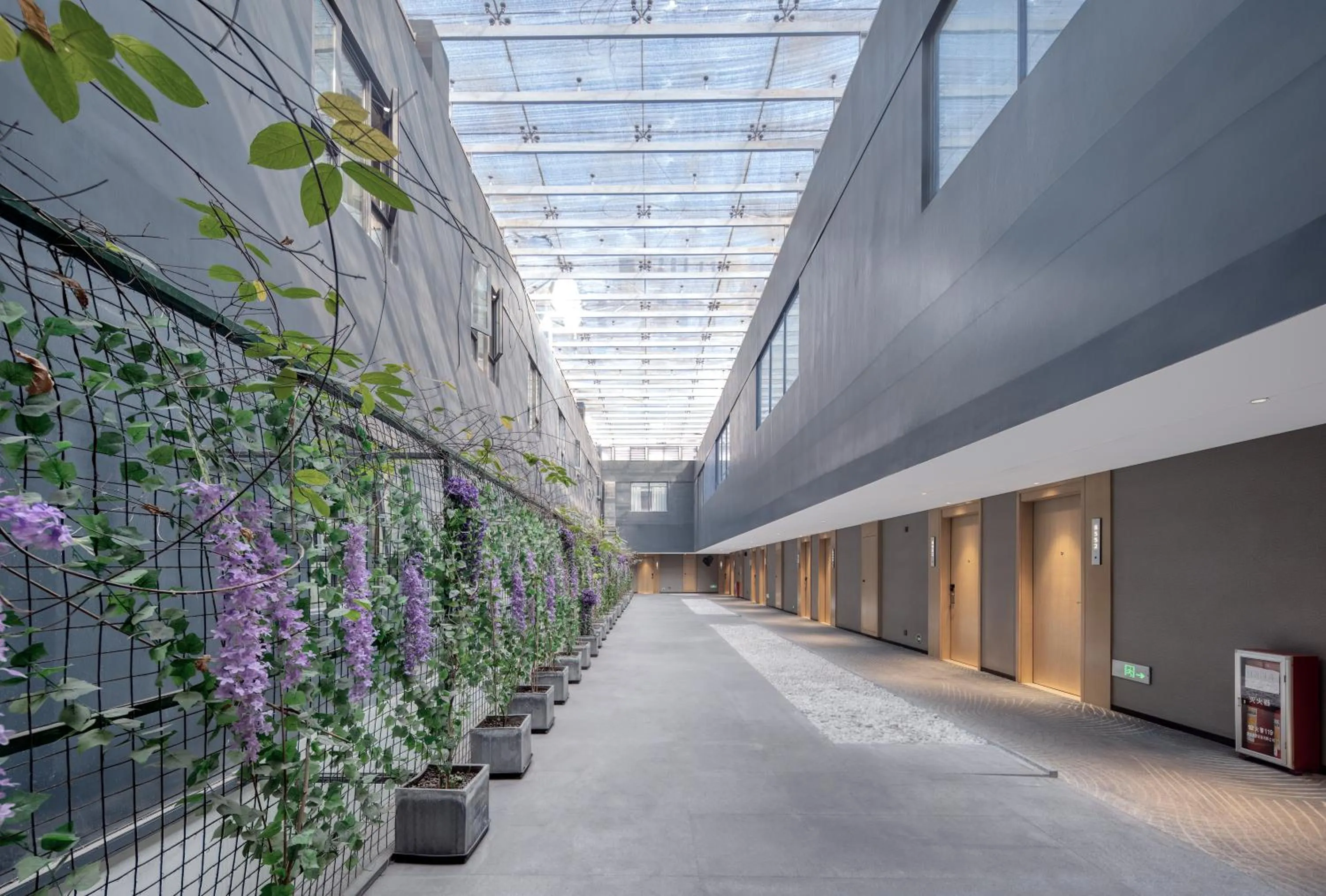 Day in Echarm International Hotel Pazhou Convention and Exhibition Center Nanzhou Metro Station Branch - Free Shuttle Bus to Canton Fair Complex During Canton Fair Period