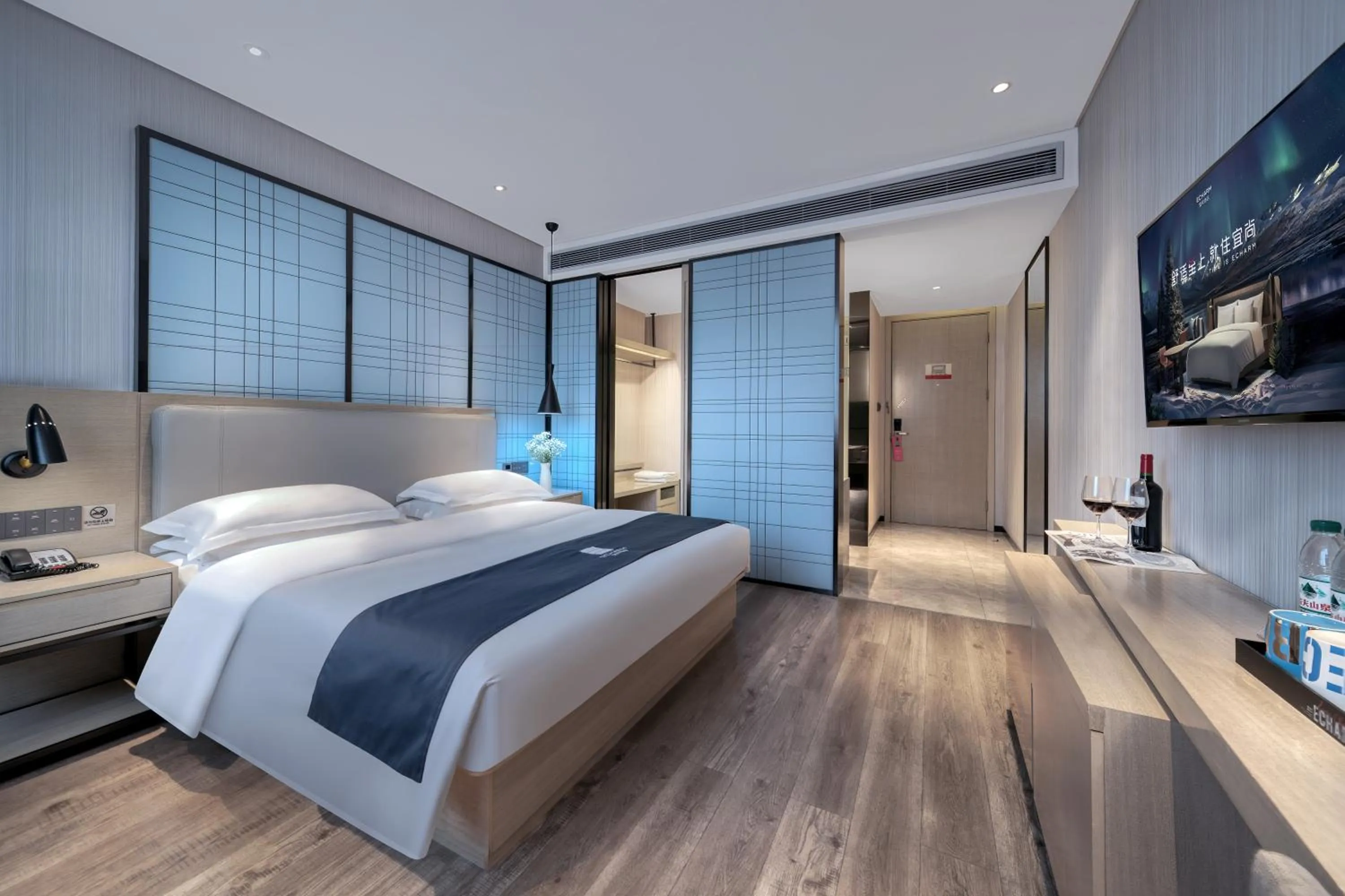 Bed in Echarm International Hotel Pazhou Convention and Exhibition Center Nanzhou Metro Station Branch - Free Shuttle Bus to Canton Fair Complex During Canton Fair Period
