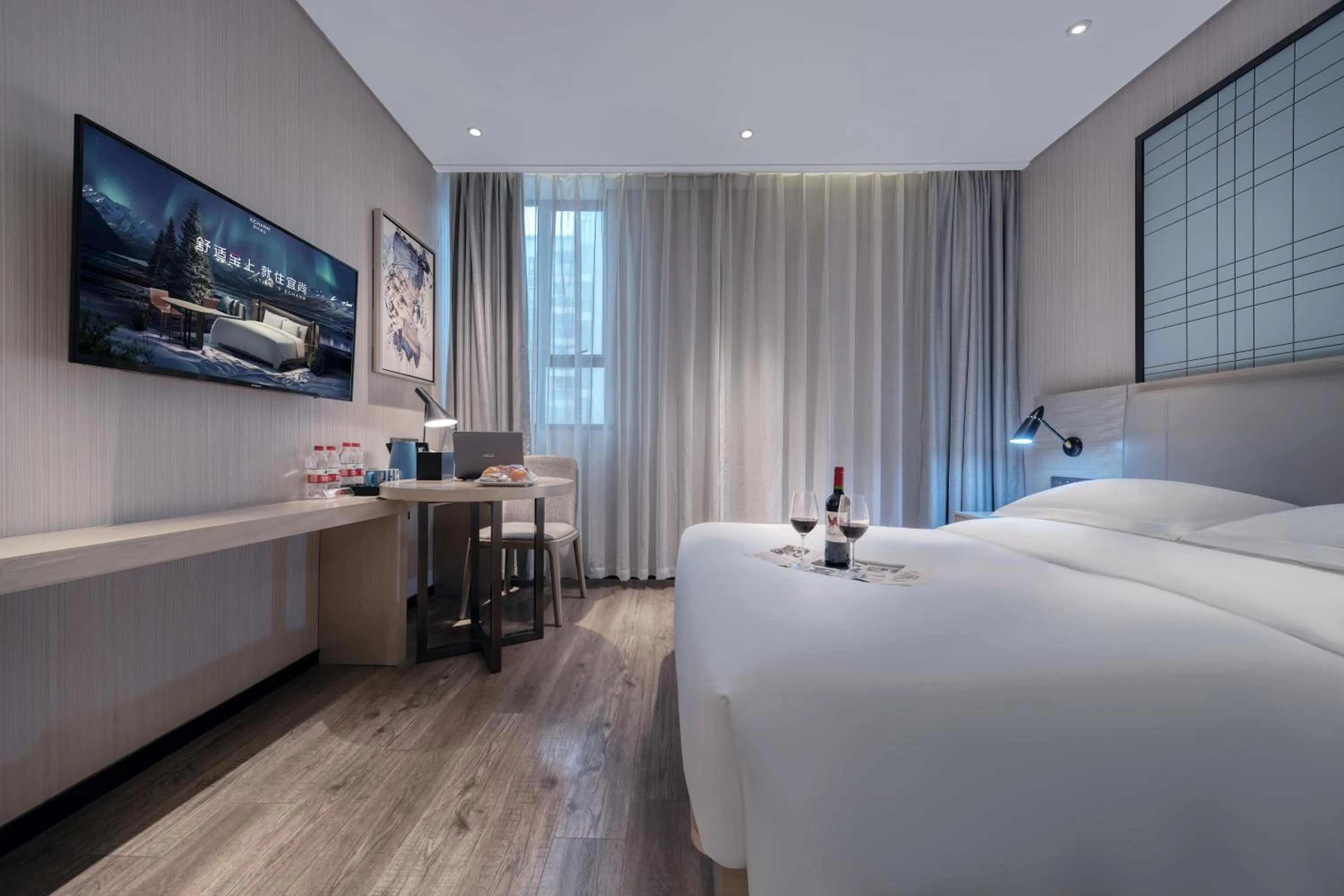 Bed in Echarm International Hotel Pazhou Convention and Exhibition Center Nanzhou Metro Station Branch - Free Shuttle Bus to Canton Fair Complex During Canton Fair Period