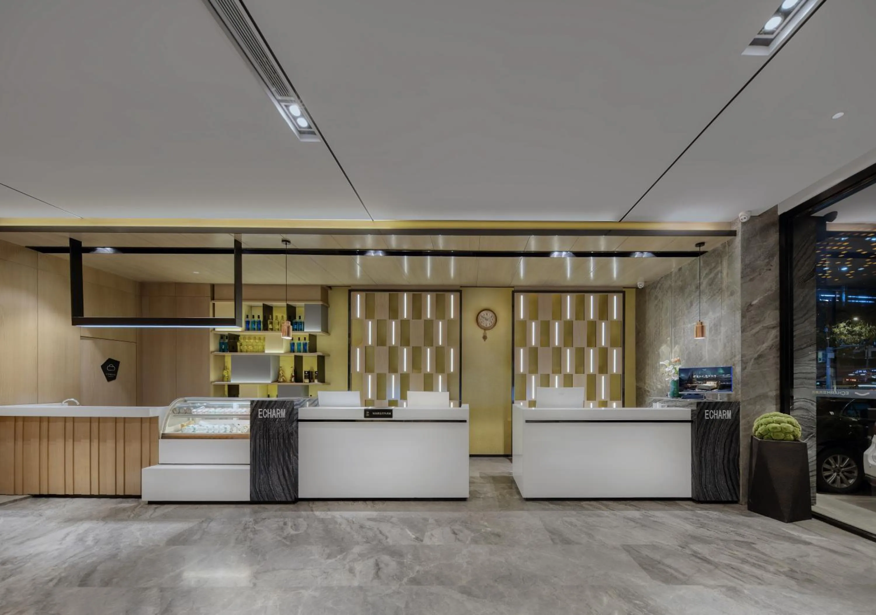 Lobby or reception in Echarm International Hotel Pazhou Convention and Exhibition Center Nanzhou Metro Station Branch - Free Shuttle Bus to Canton Fair Complex During Canton Fair Period