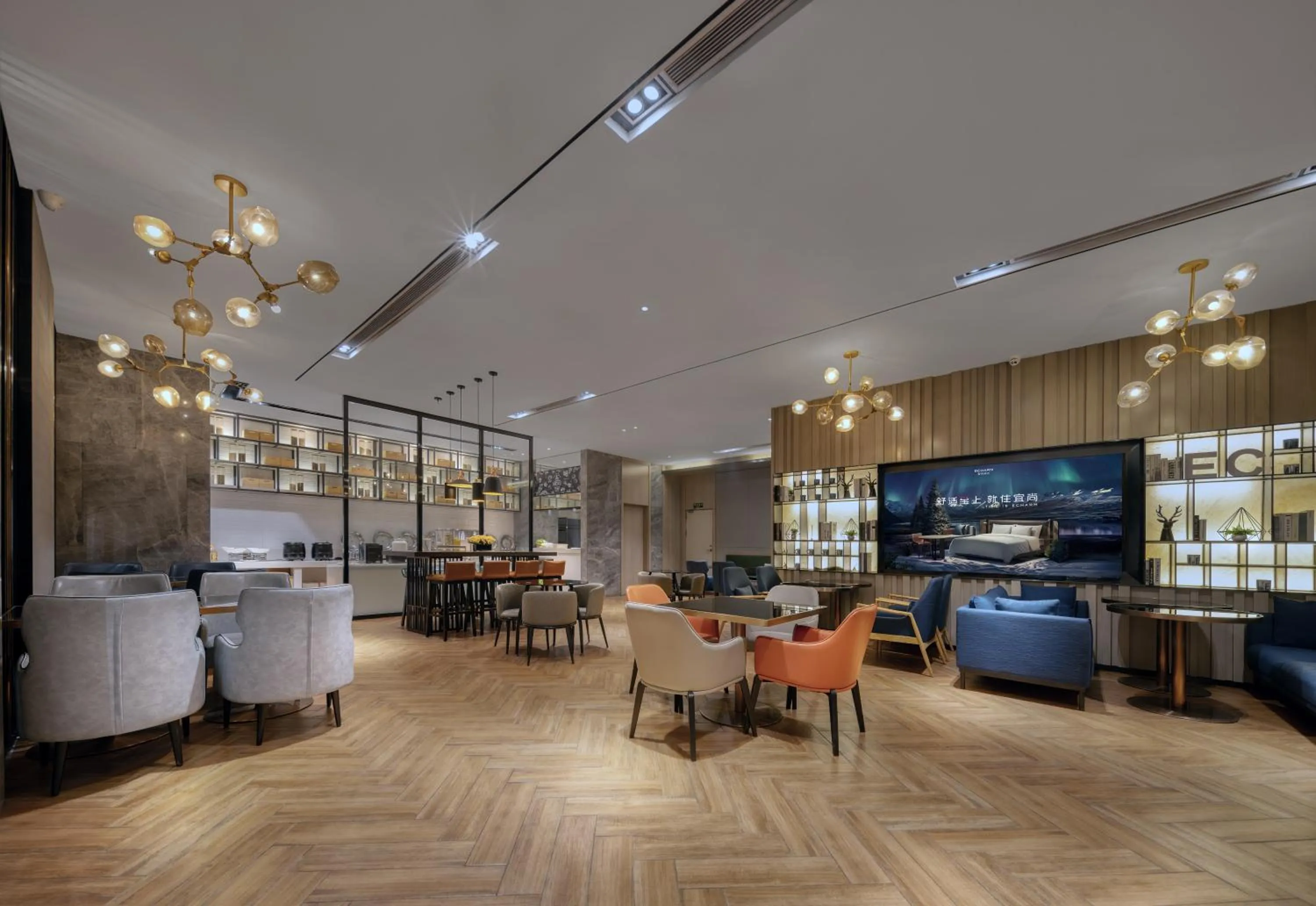 Restaurant/places to eat in Echarm International Hotel Pazhou Convention and Exhibition Center Nanzhou Metro Station Branch - Free Shuttle Bus to Canton Fair Complex During Canton Fair Period