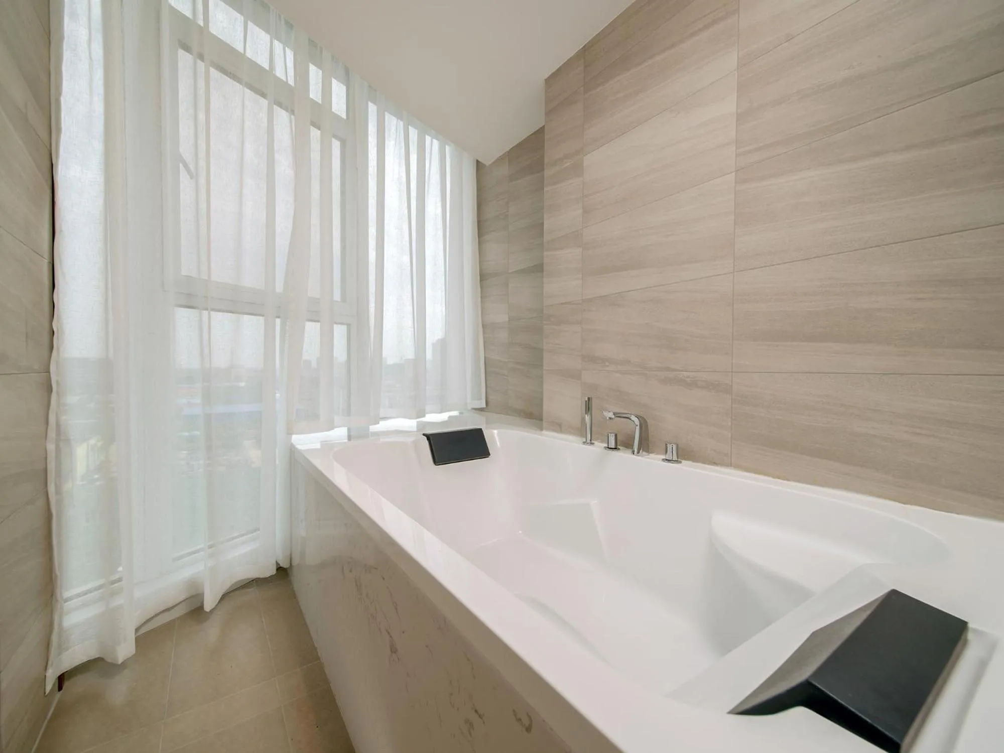 Bath in Lavande Hotel Credit Building of Gaocheng District, Shijiazhuang City