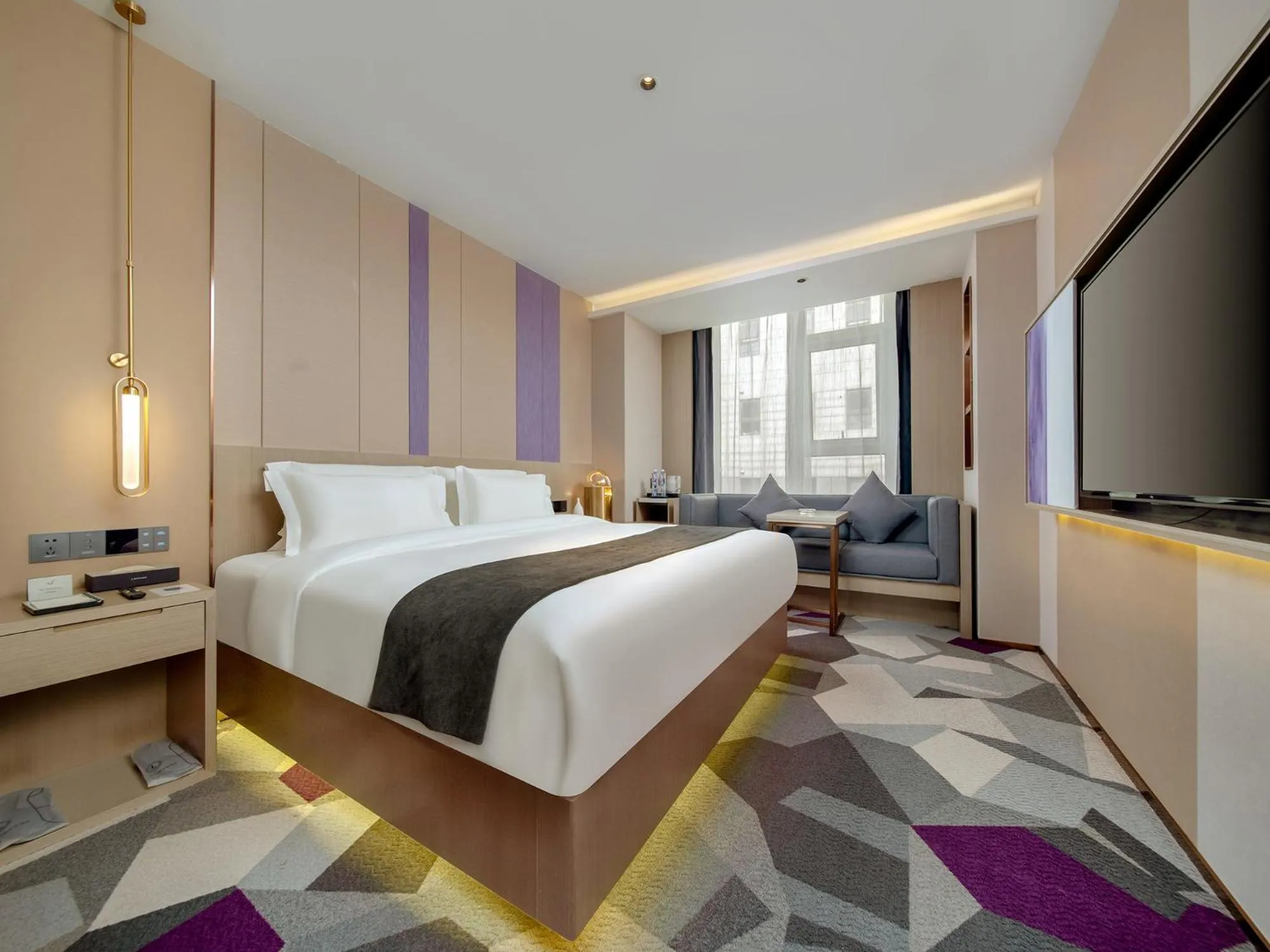 Communal lounge/ TV room, Bed in Lavande Hotel Credit Building of Gaocheng District, Shijiazhuang City