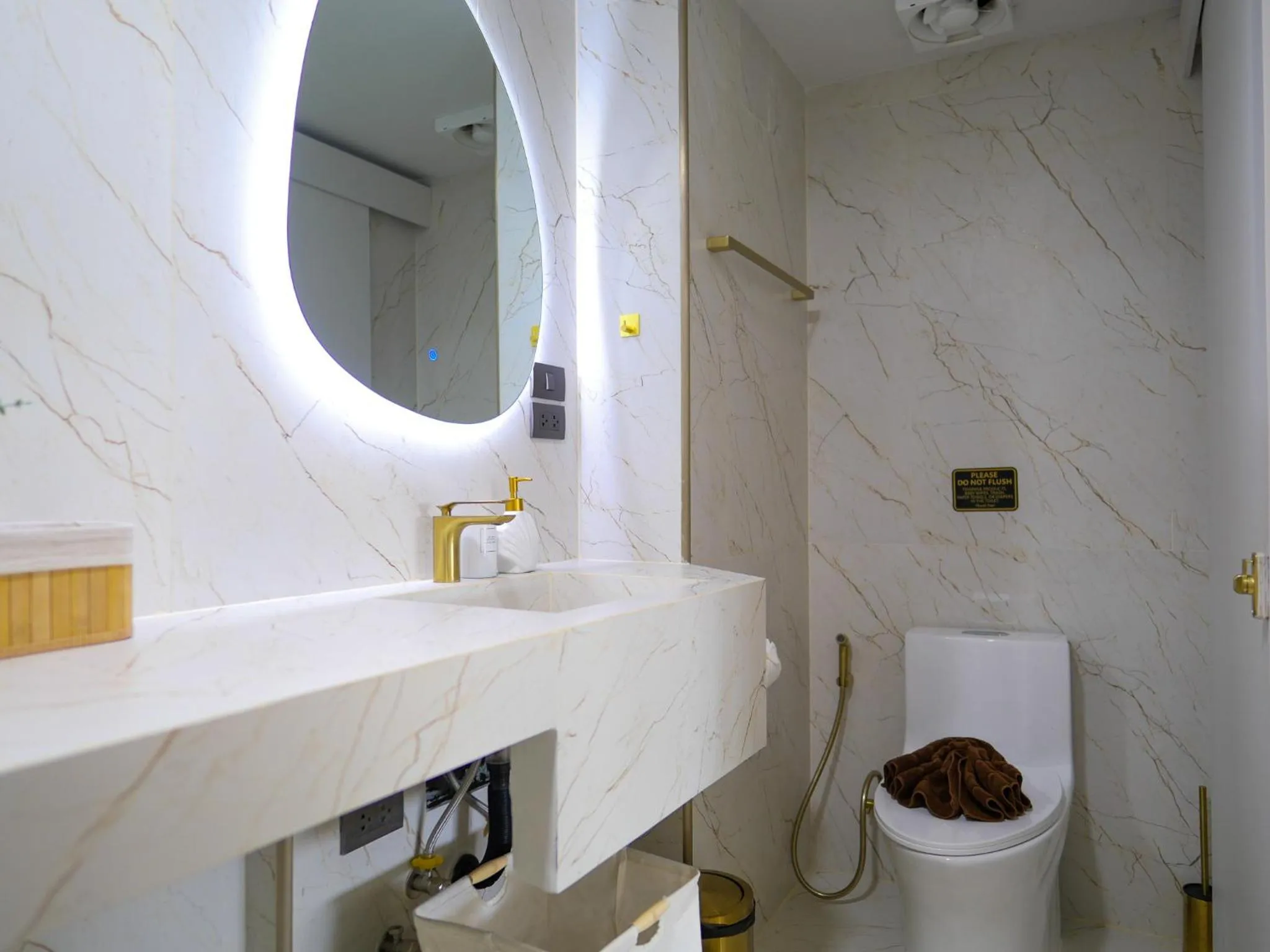 Toilet in Beachside Residence