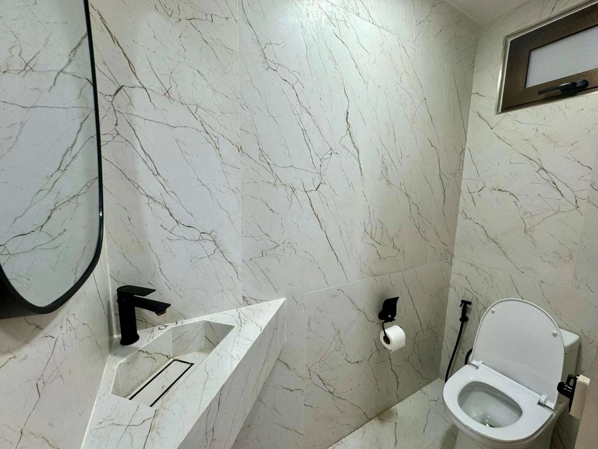 Toilet in Beachside Residence