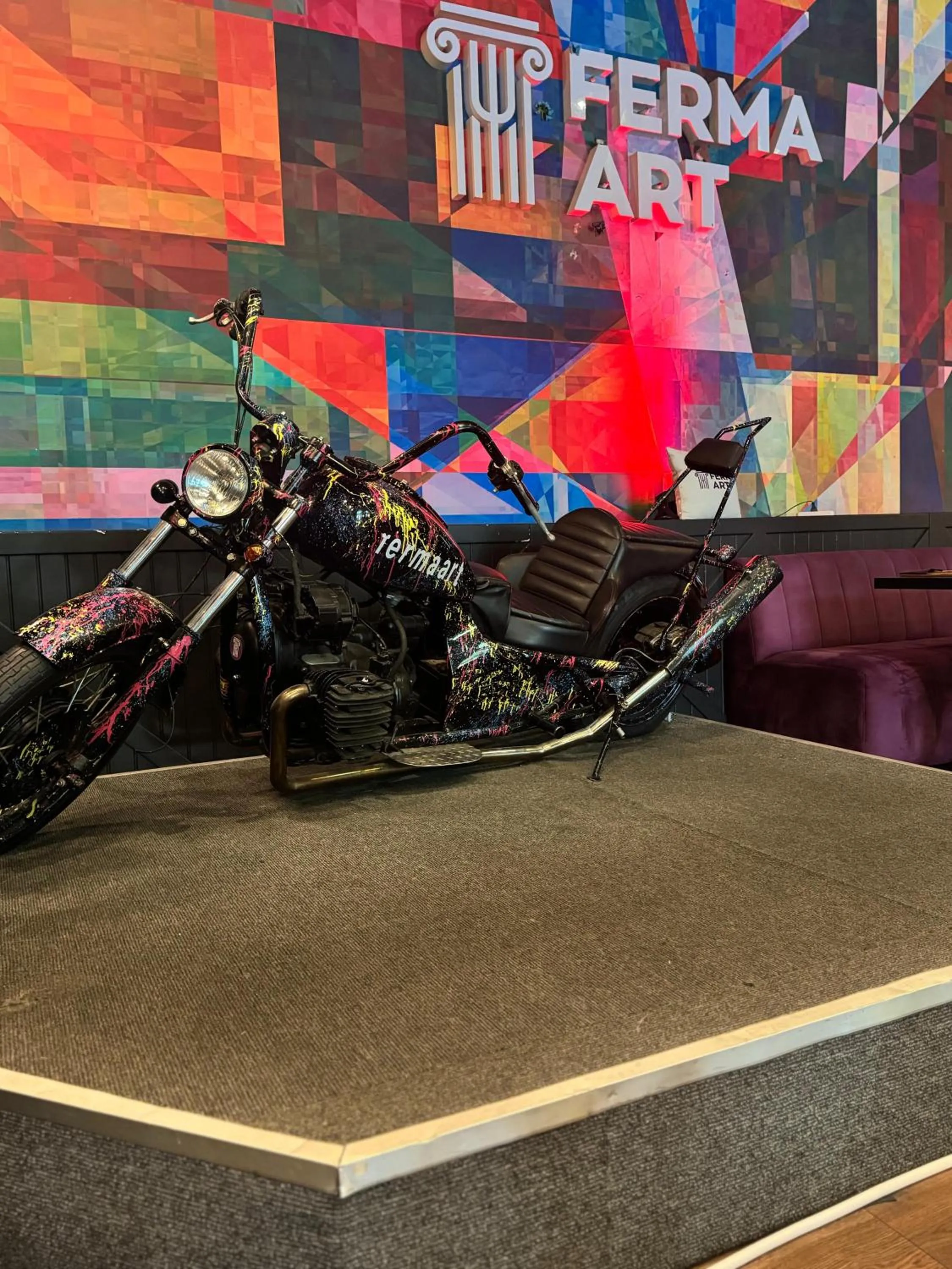 Restaurant/places to eat in Ferma Art hotel boutique