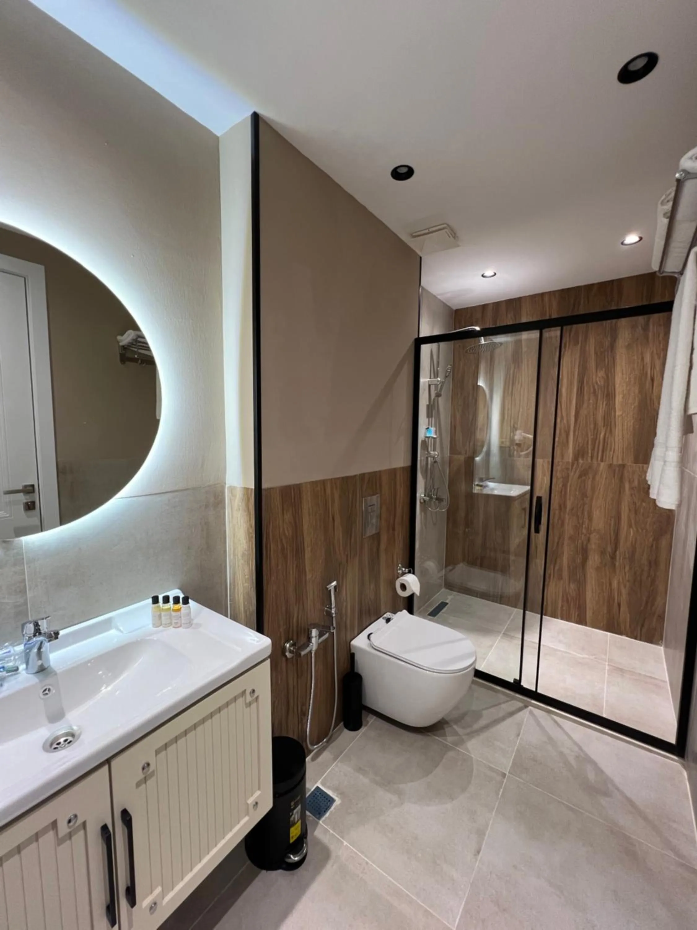 Shower in Ferma Art hotel boutique