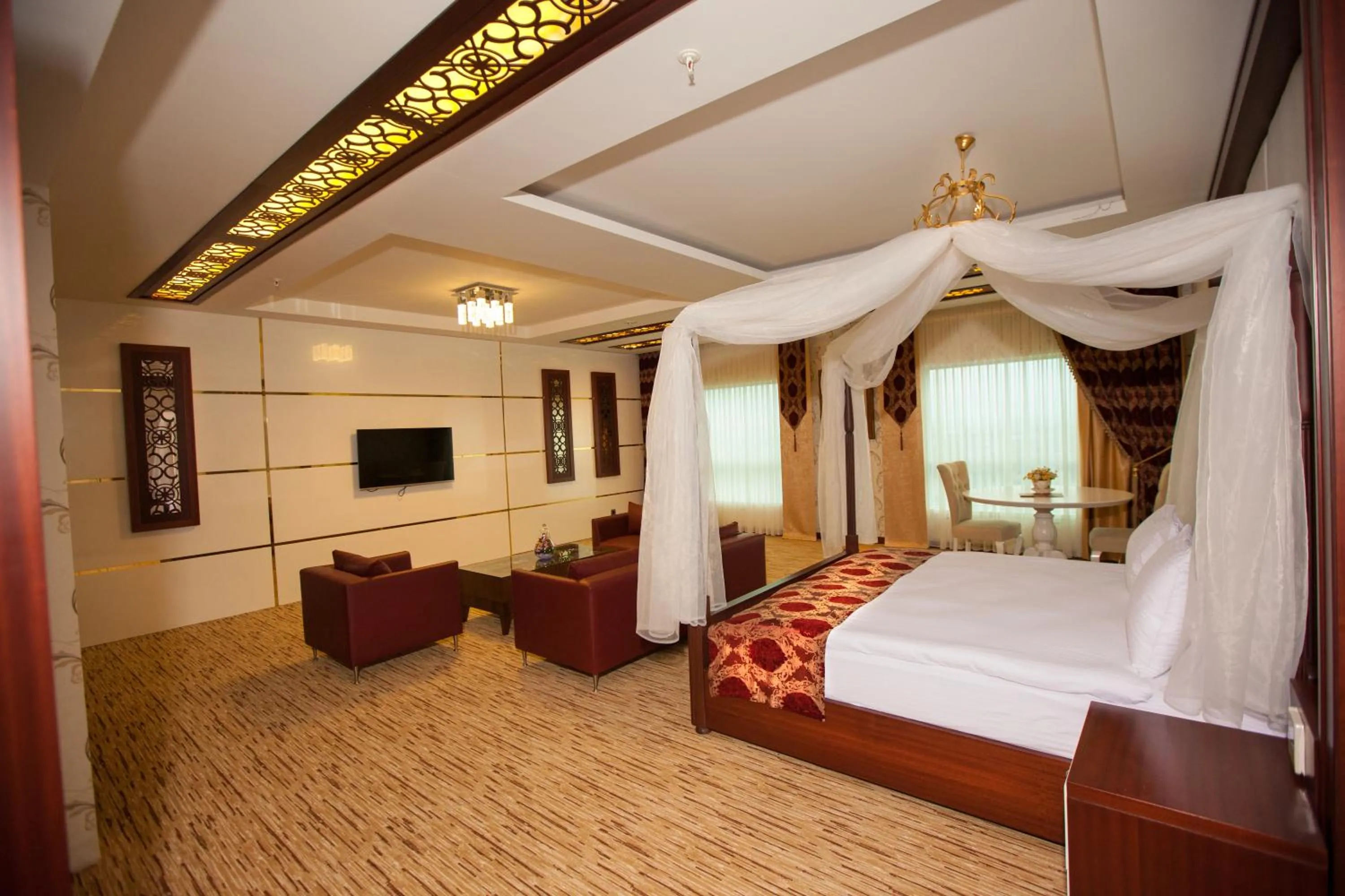Bedroom, Bed in Mitannia Regency Hotel
