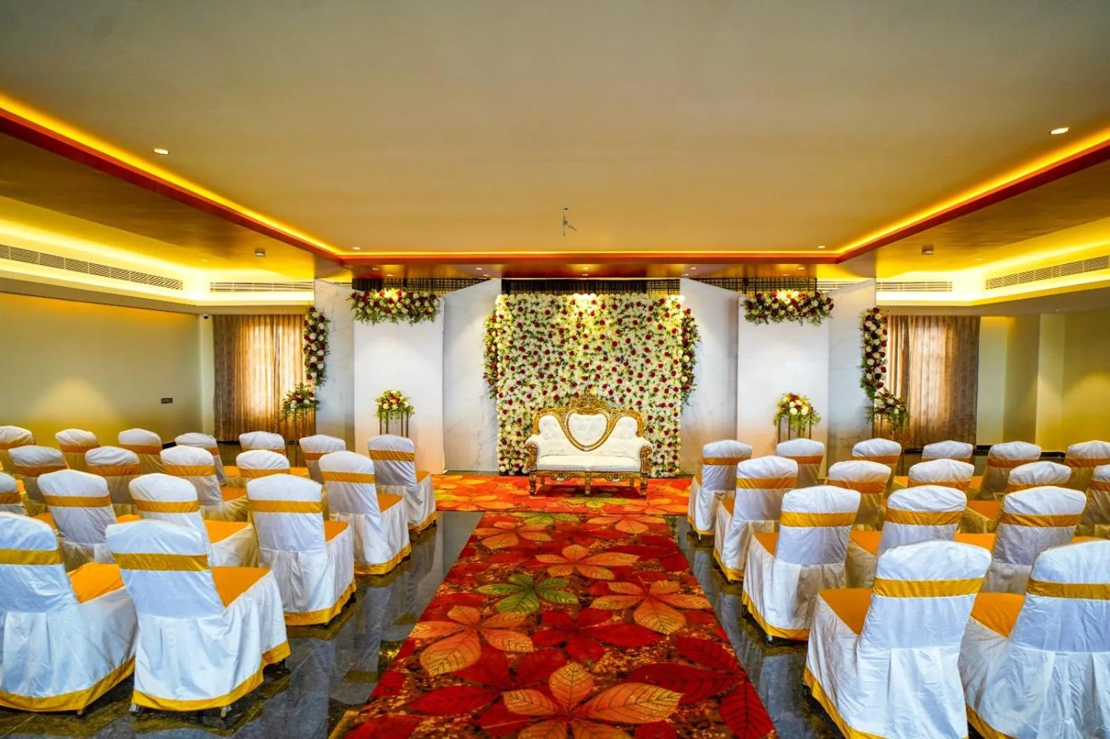 Banquet/Function facilities in Hotel Yathin