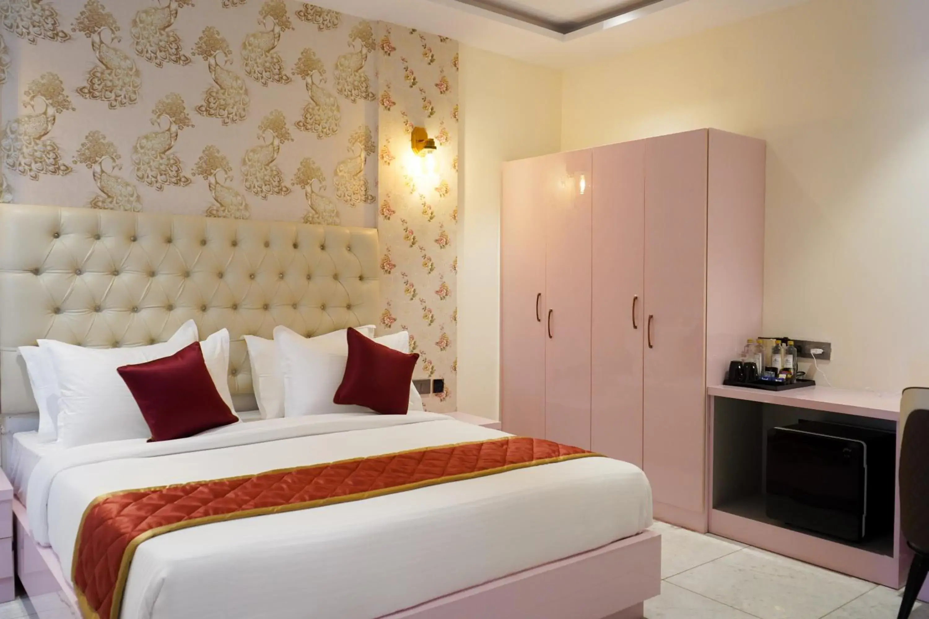 Deluxe Double Room in Hotel Yathin Deluxe Double Room in Hotel Yathin