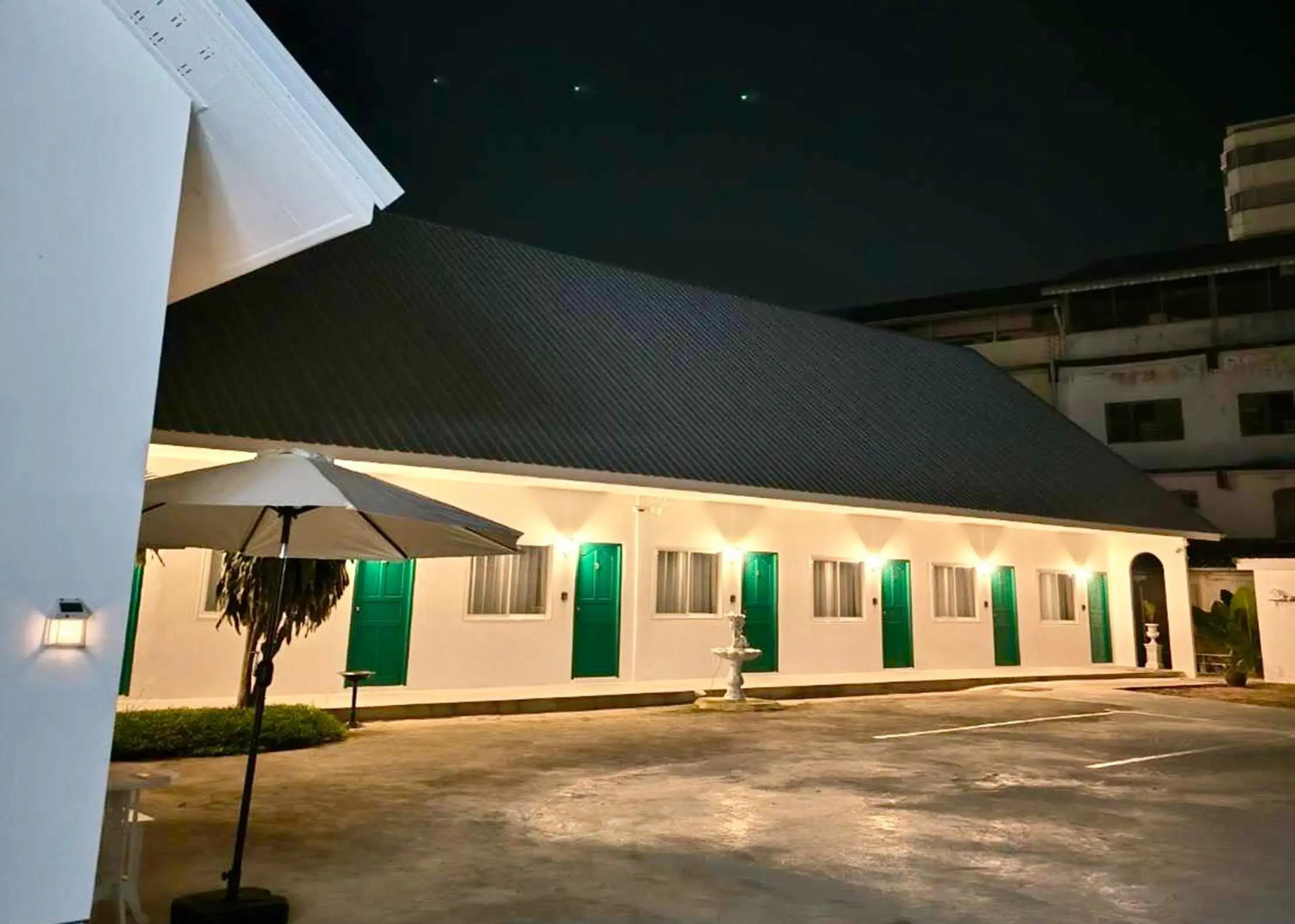 Property building in Ban Ye Property building in Ban Ye