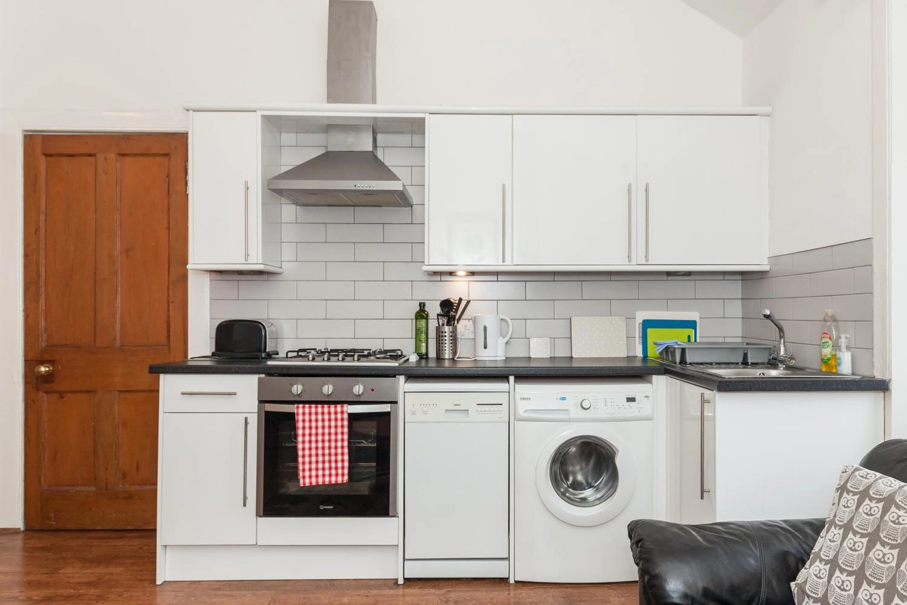 Old Town Edinburgh Apt, walk to Castle, Royal Mile & Museums