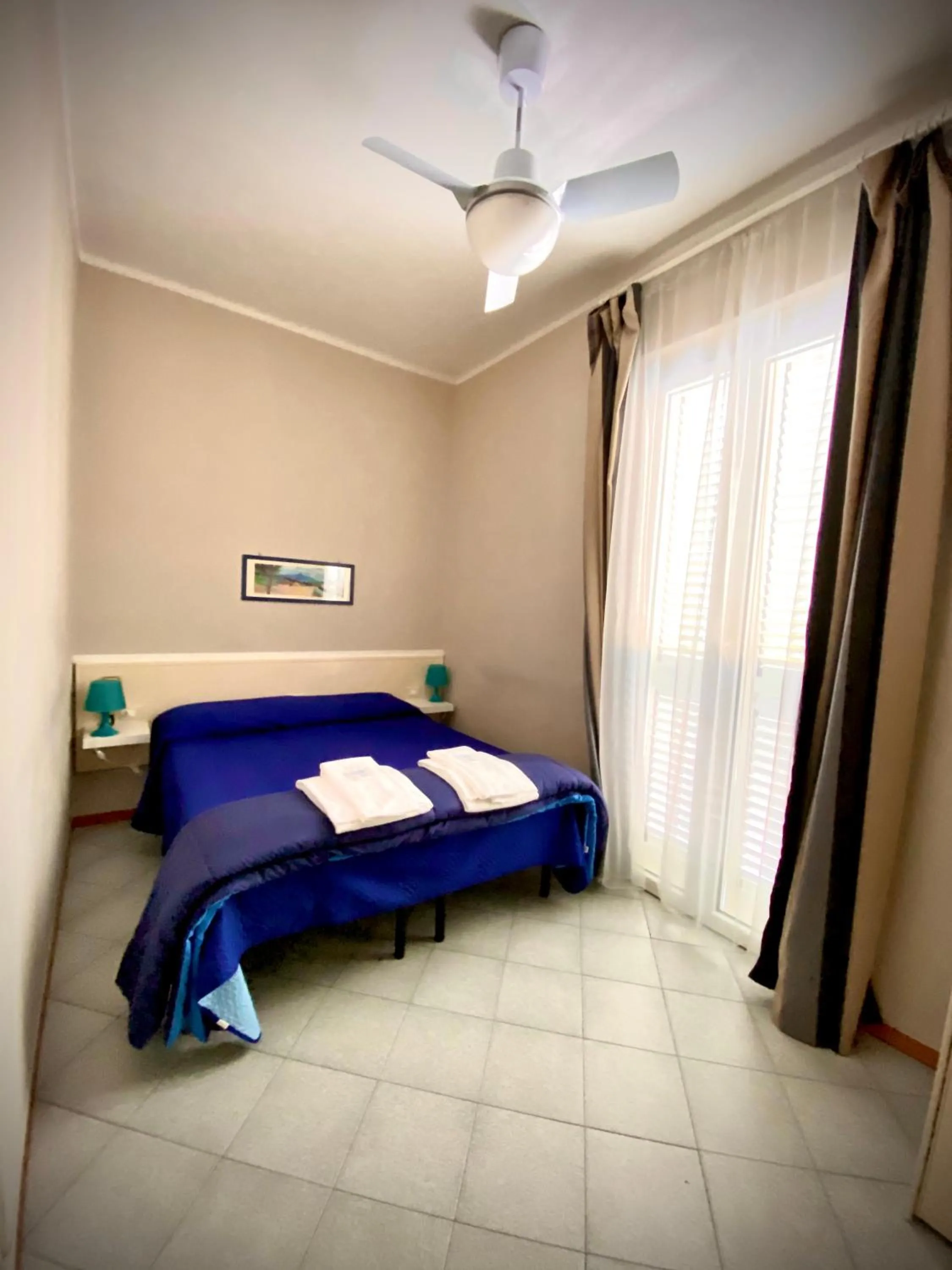 Bed in Hotel La Perla