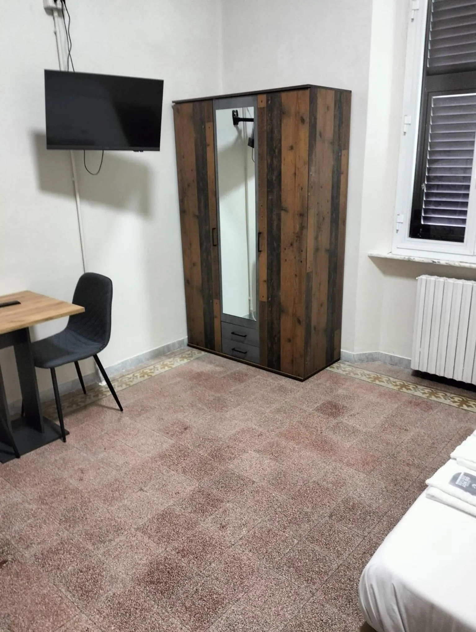 Bed in Hotel La Perla