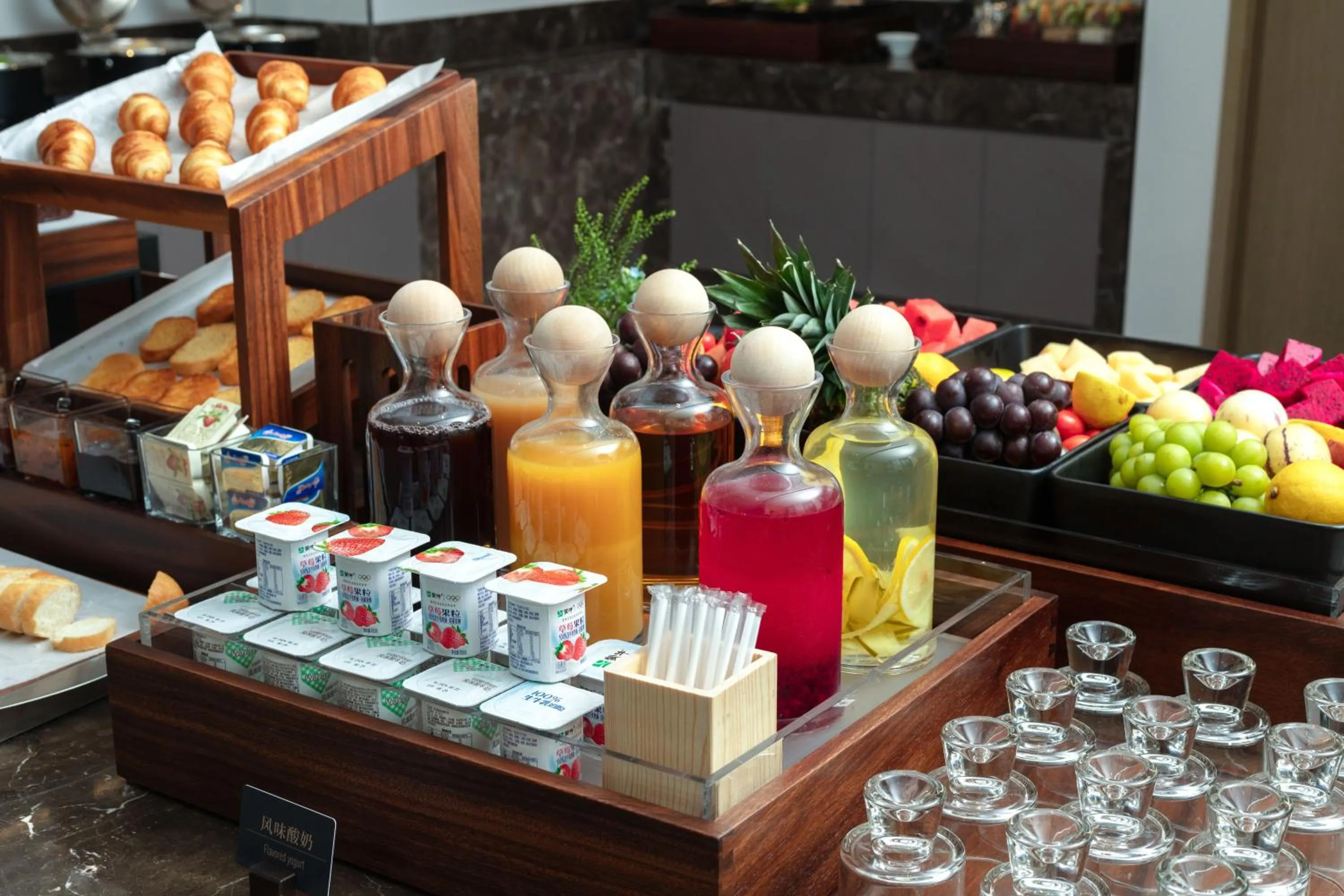 Restaurant/places to eat in Atour Hotel Hangzhou Binjiang Binwen Road